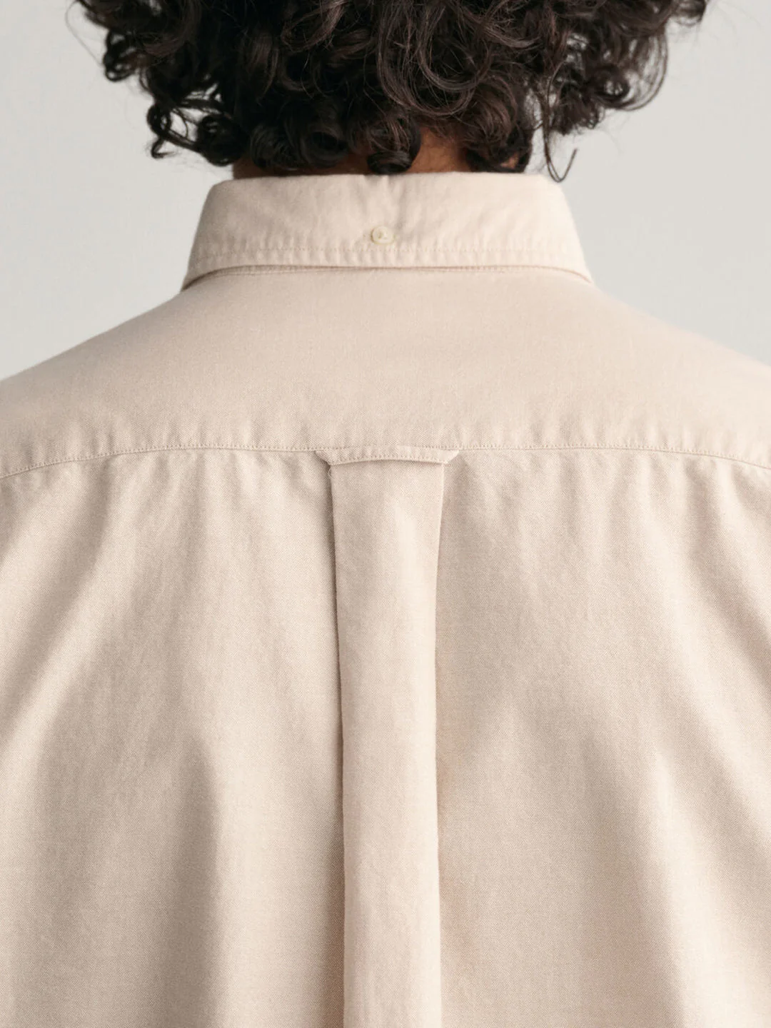Gant Men Beige Solid Button Down Collar Short Sleeves Shirt - Image 5