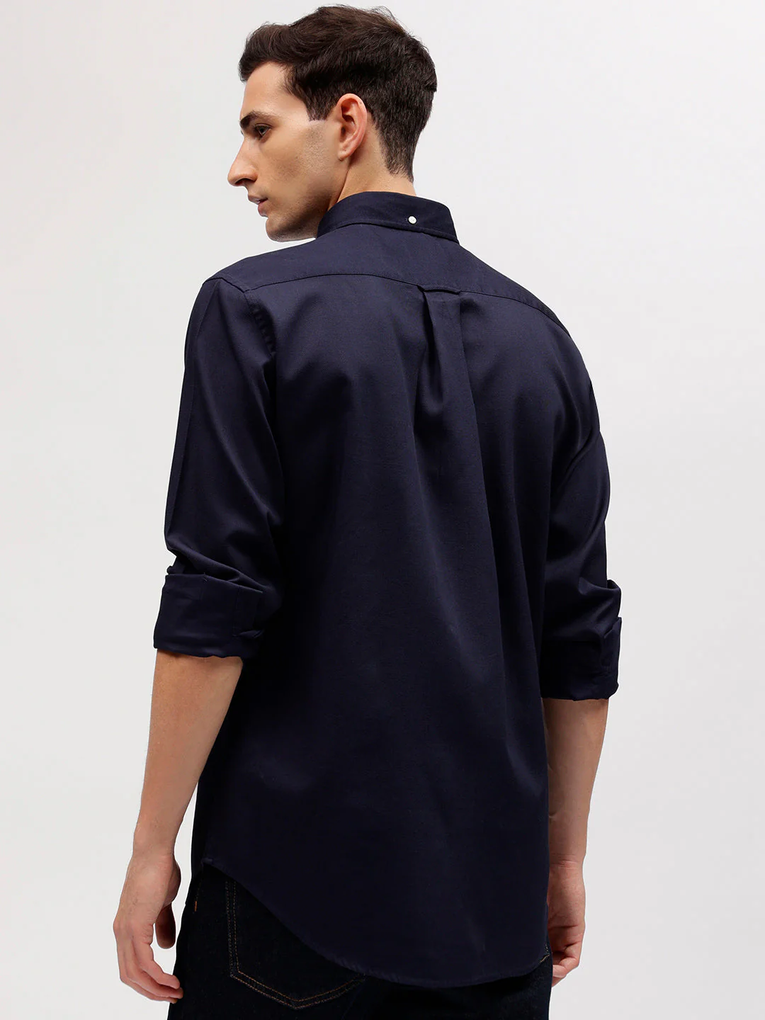 Gant Men Navy Blue Solid Button-down Collar Full Sleeves Shirt - Image 4