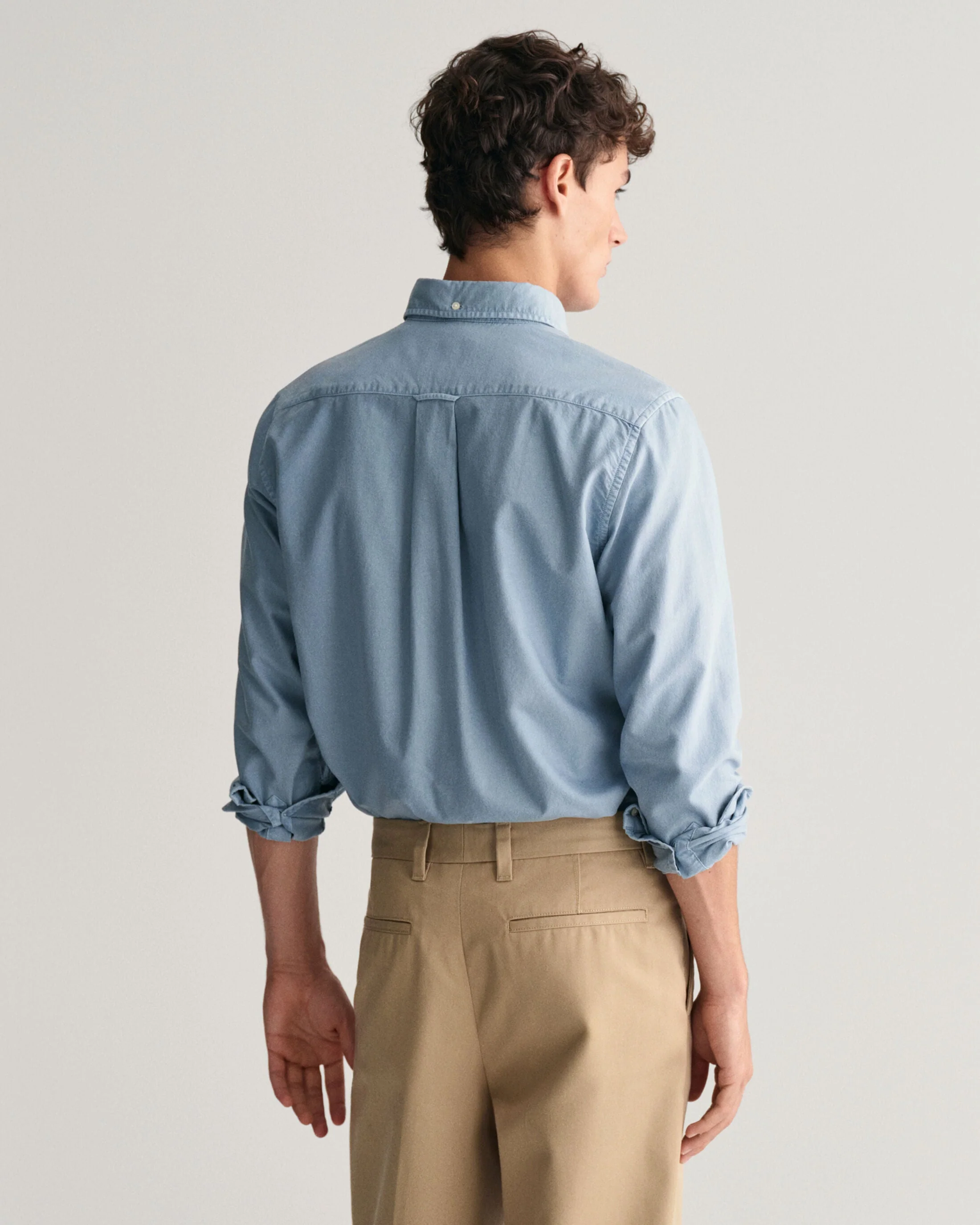 Gant Men Blue Solid Button Down Full Sleeves Shirt - Image 4