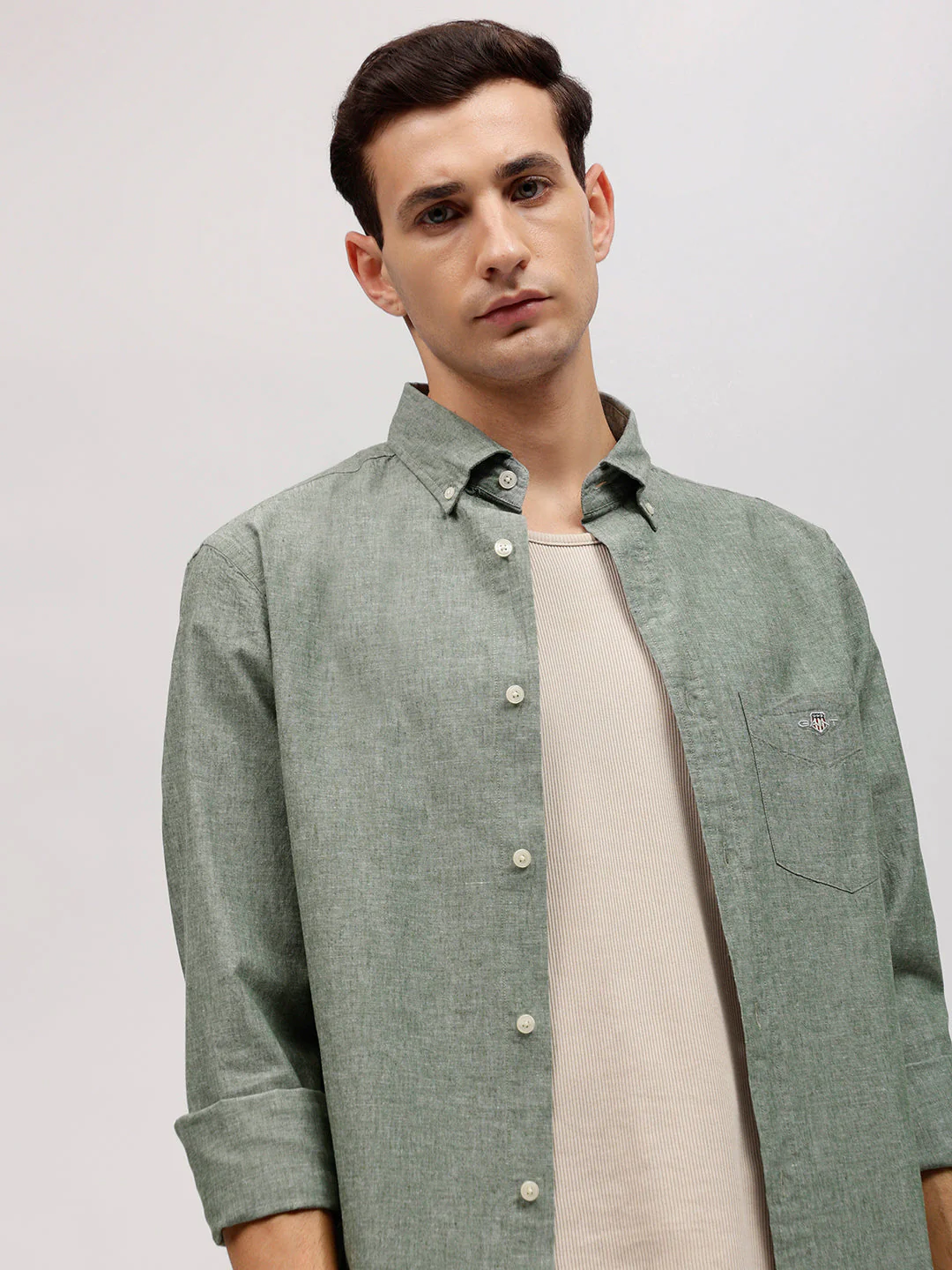 Gant Men Green Solid Button-down Collar Full Sleeves Linen Shirt - Image 2
