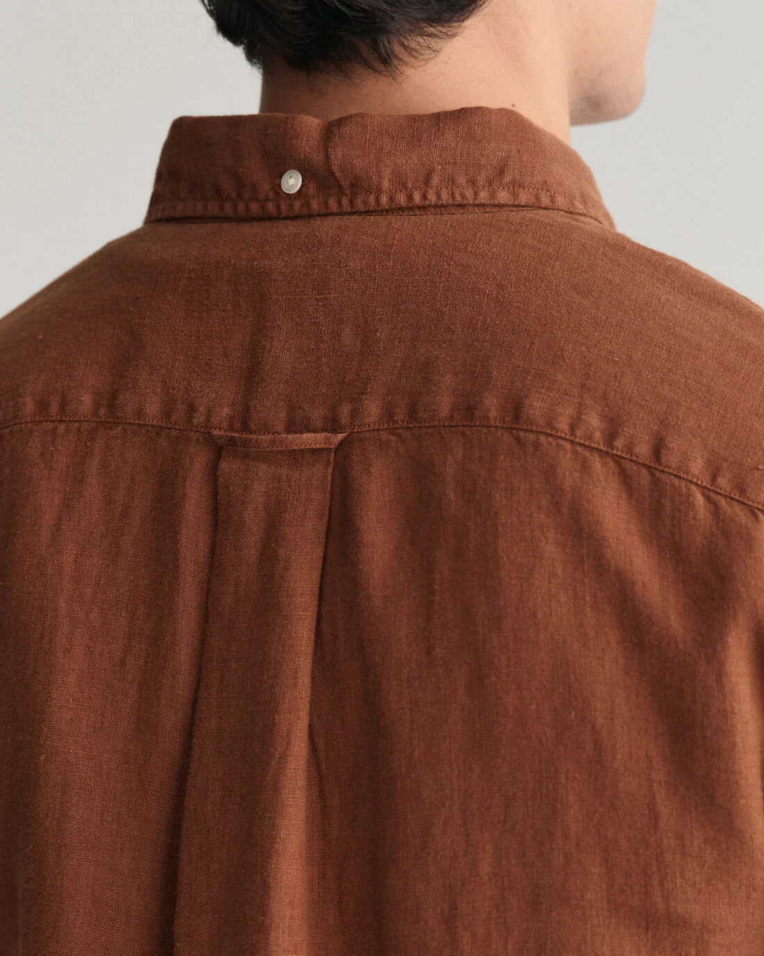 Gant Men Brown Regular Fit Solid Linen Shirt - Image 3