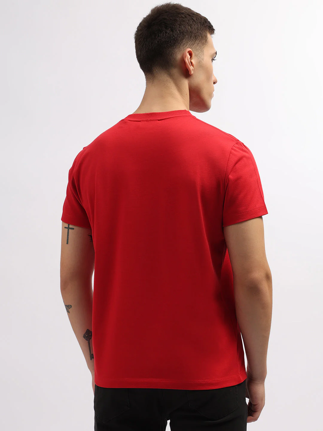 Gant Men Red Solid Round Neck Short Sleeves Tshirt - Image 4