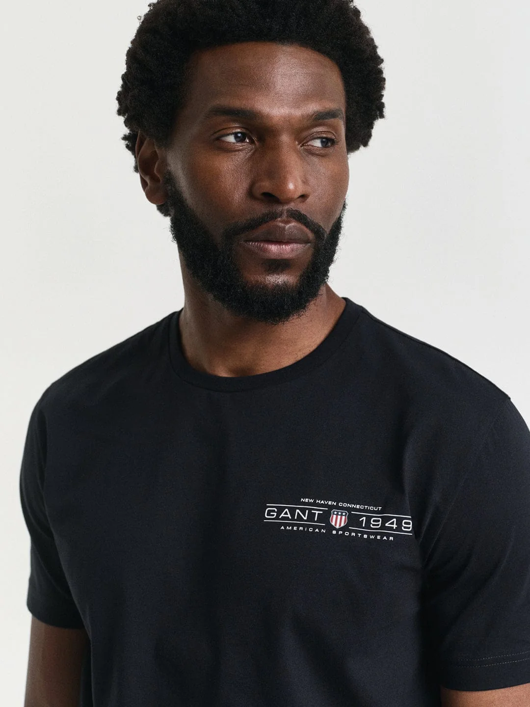 Gant Men Black Round Neck Short Sleeves T-Shirt - Image 4