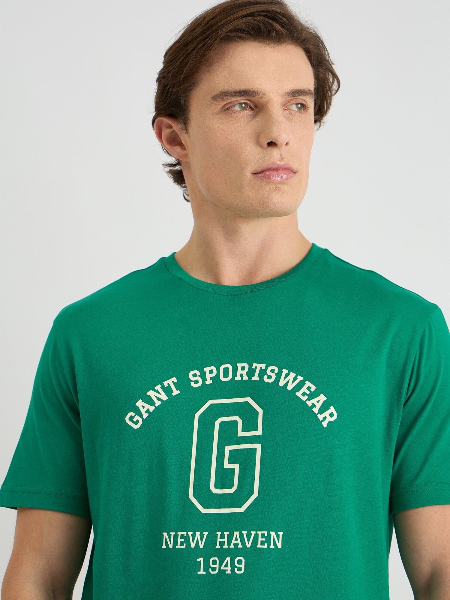 Gant Men Green Regular Fit Solid Polo Tshirt - Image 4