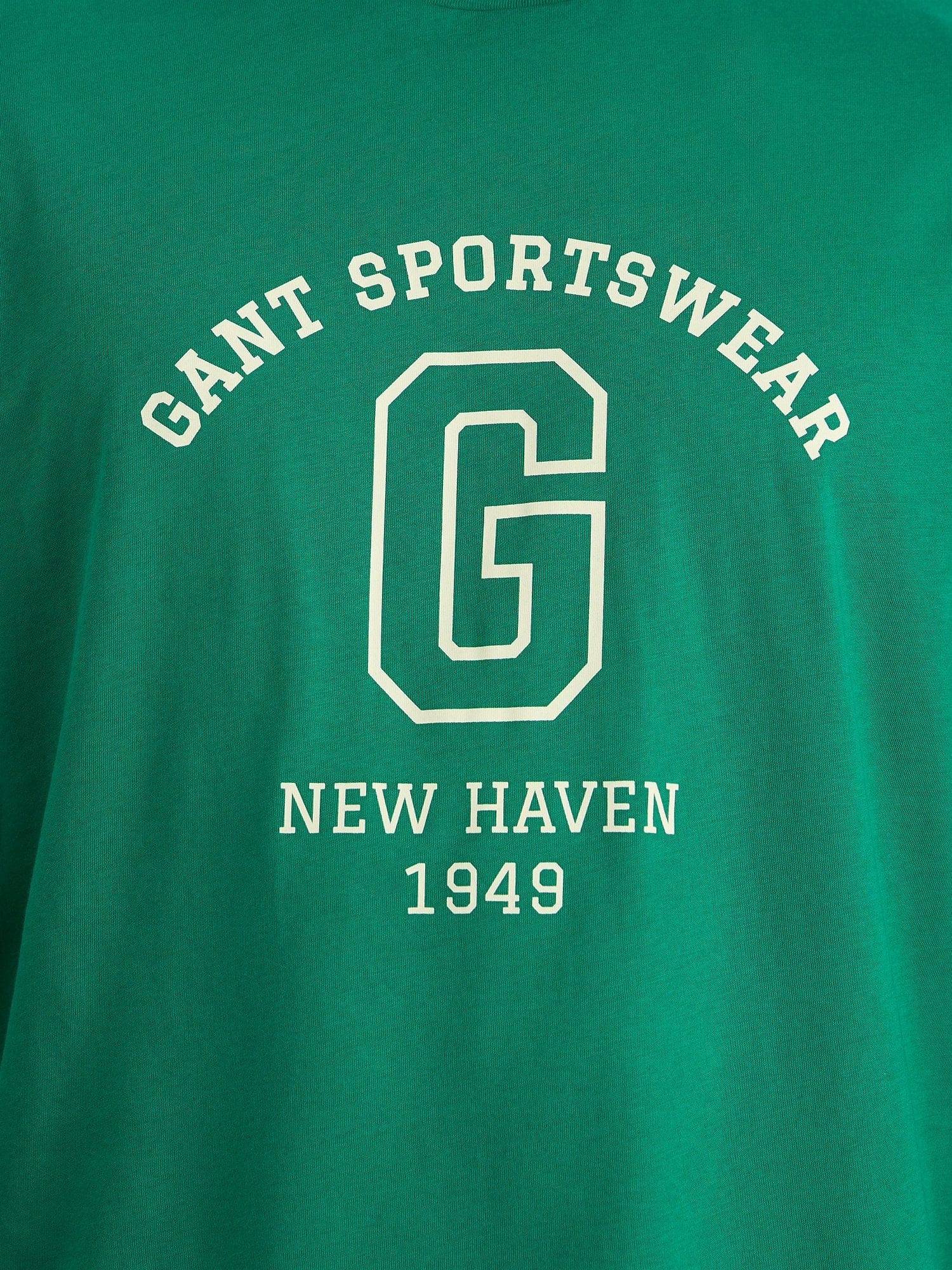Gant Men Green Regular Fit Solid Polo Tshirt - Image 5