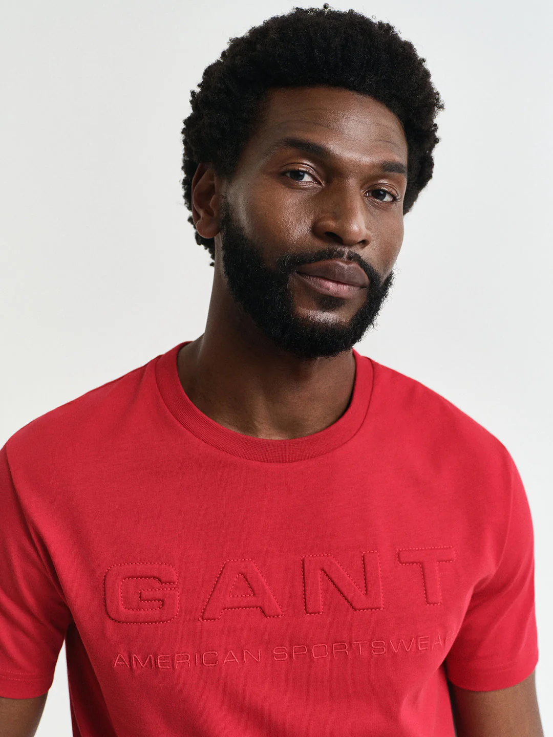 Gant Men Red Solid Round Neck Short Sleeves T-Shirt - Image 3