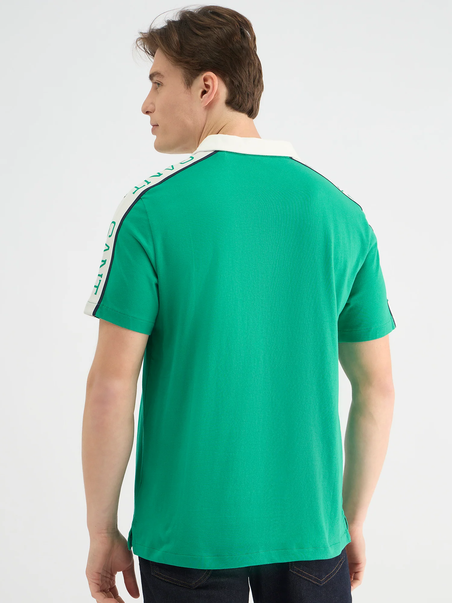 Gant Men Green Regular Fit Solid Polo Tshirt - Image 3