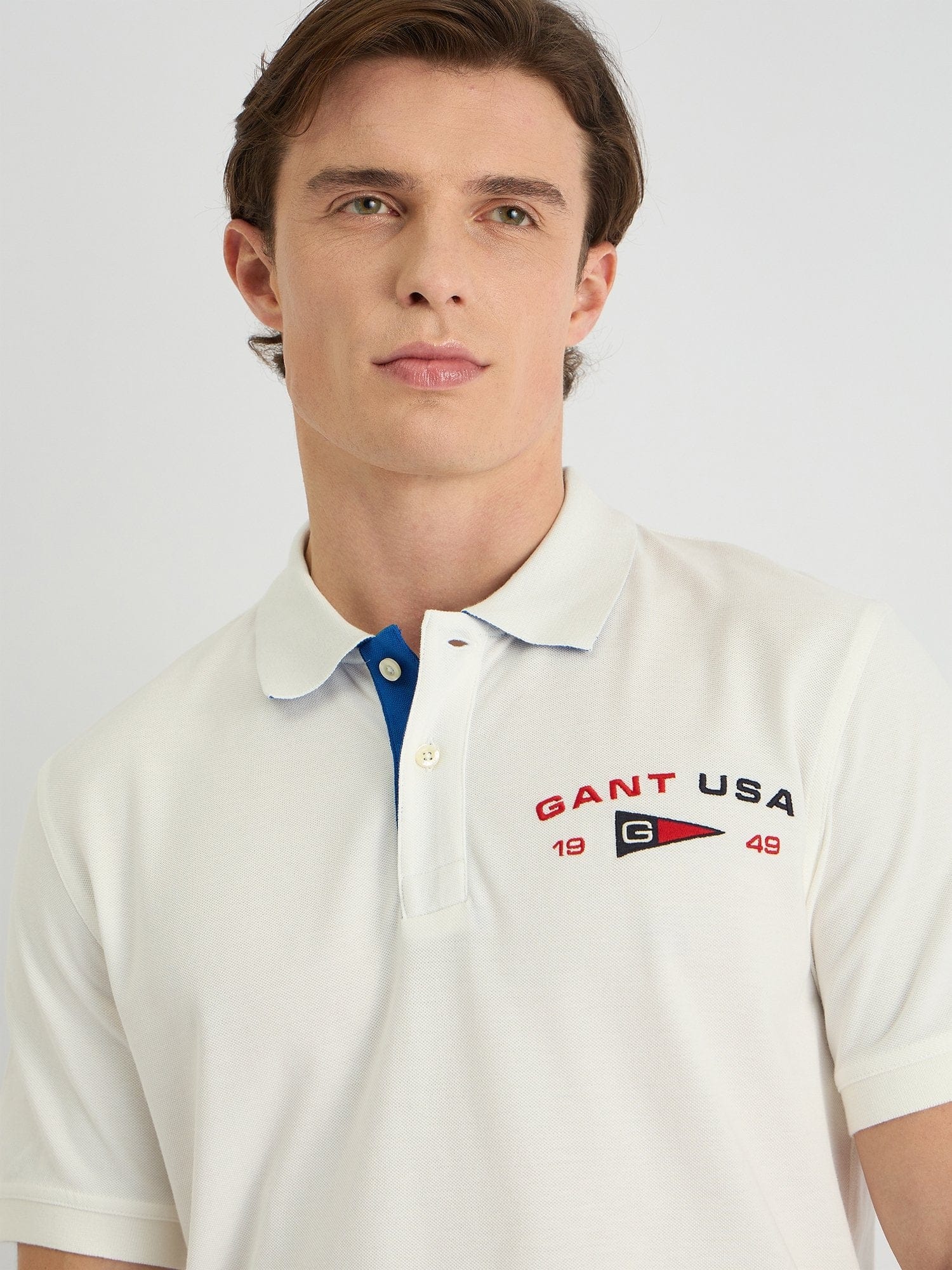 Gant Men White Regular Fit Solid Polo Tshirt - Image 4