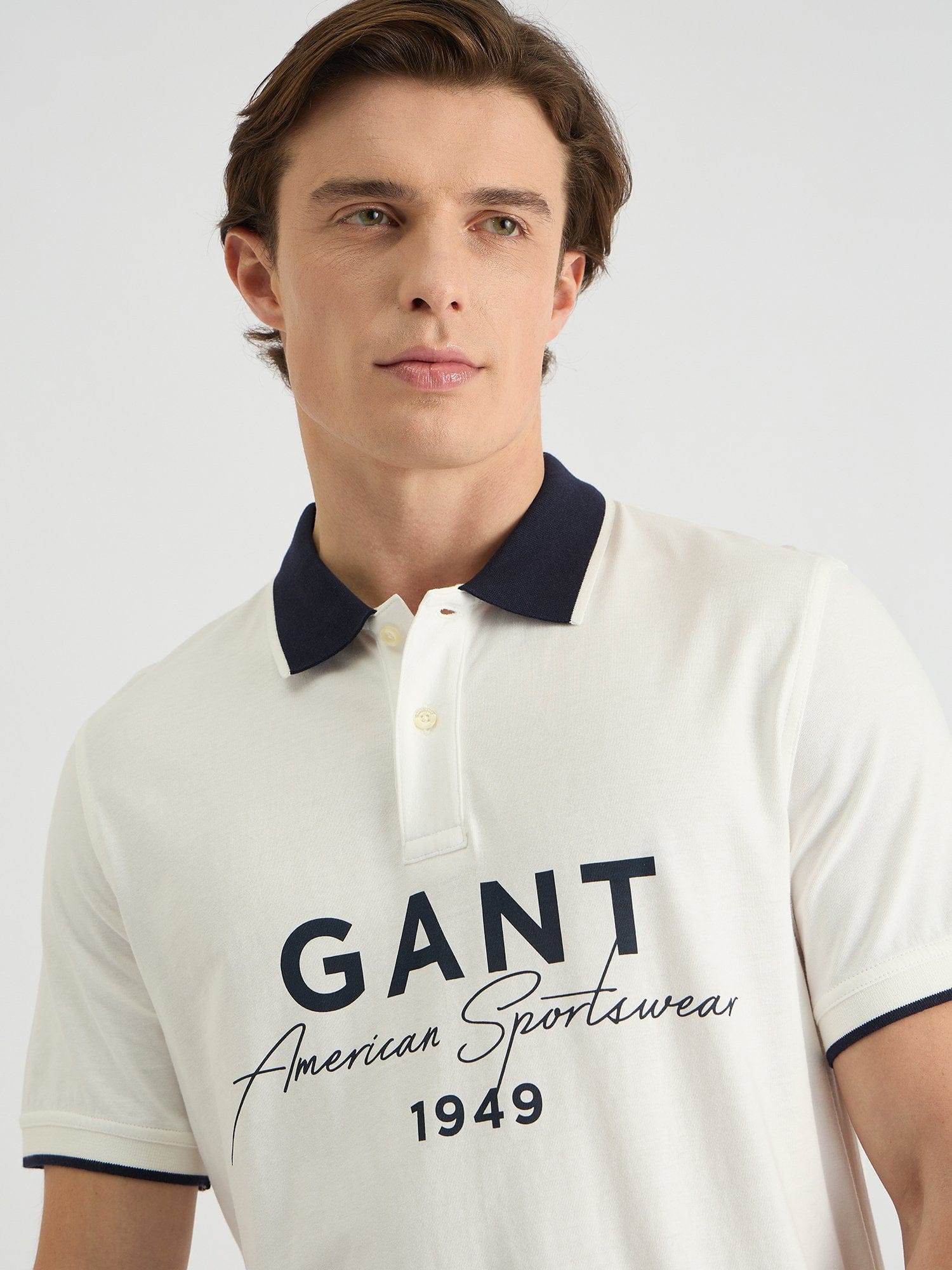 Gant Men White Regular Fit Solid Polo Tshirt - Image 4