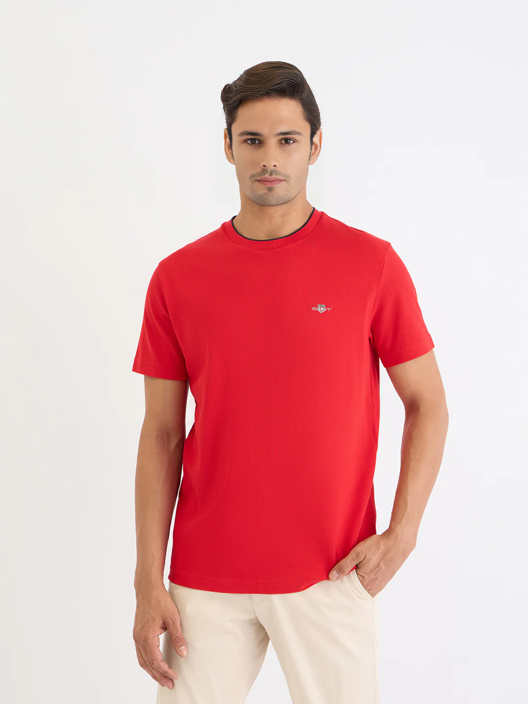 Gant Men Red Solid Round Neck Tshirt
