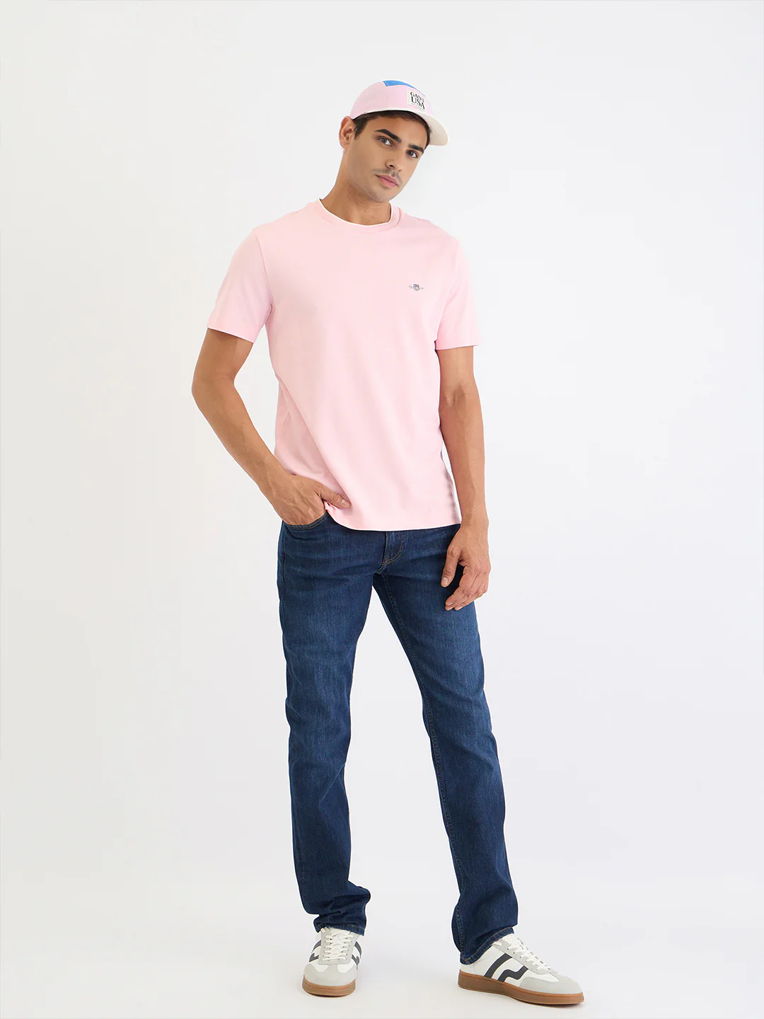 Gant Men Pink Solid Round Neck Tshirt - Image 2