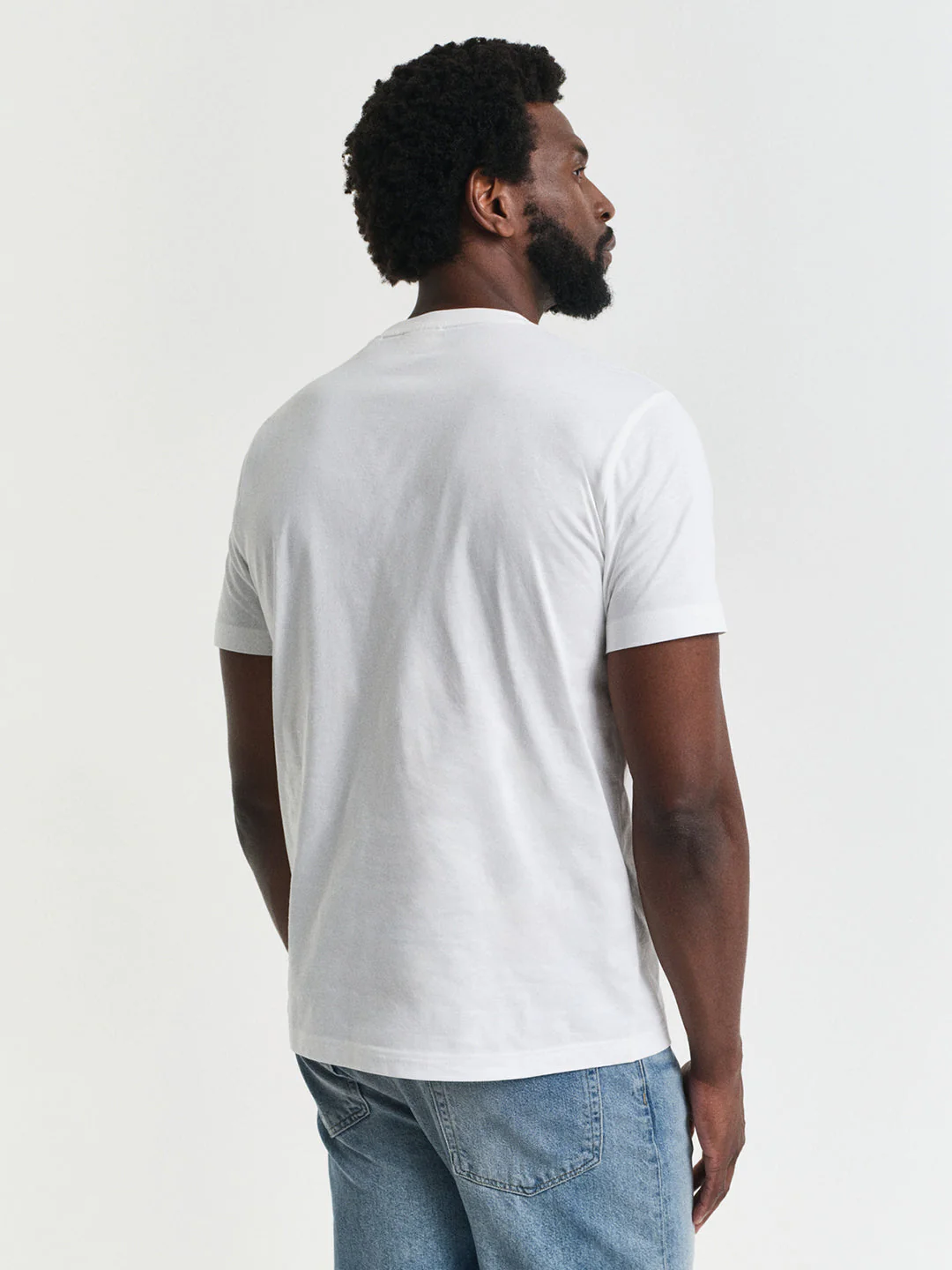 Gant Men White Round Neck Short Sleeves T-Shirt - Image 2