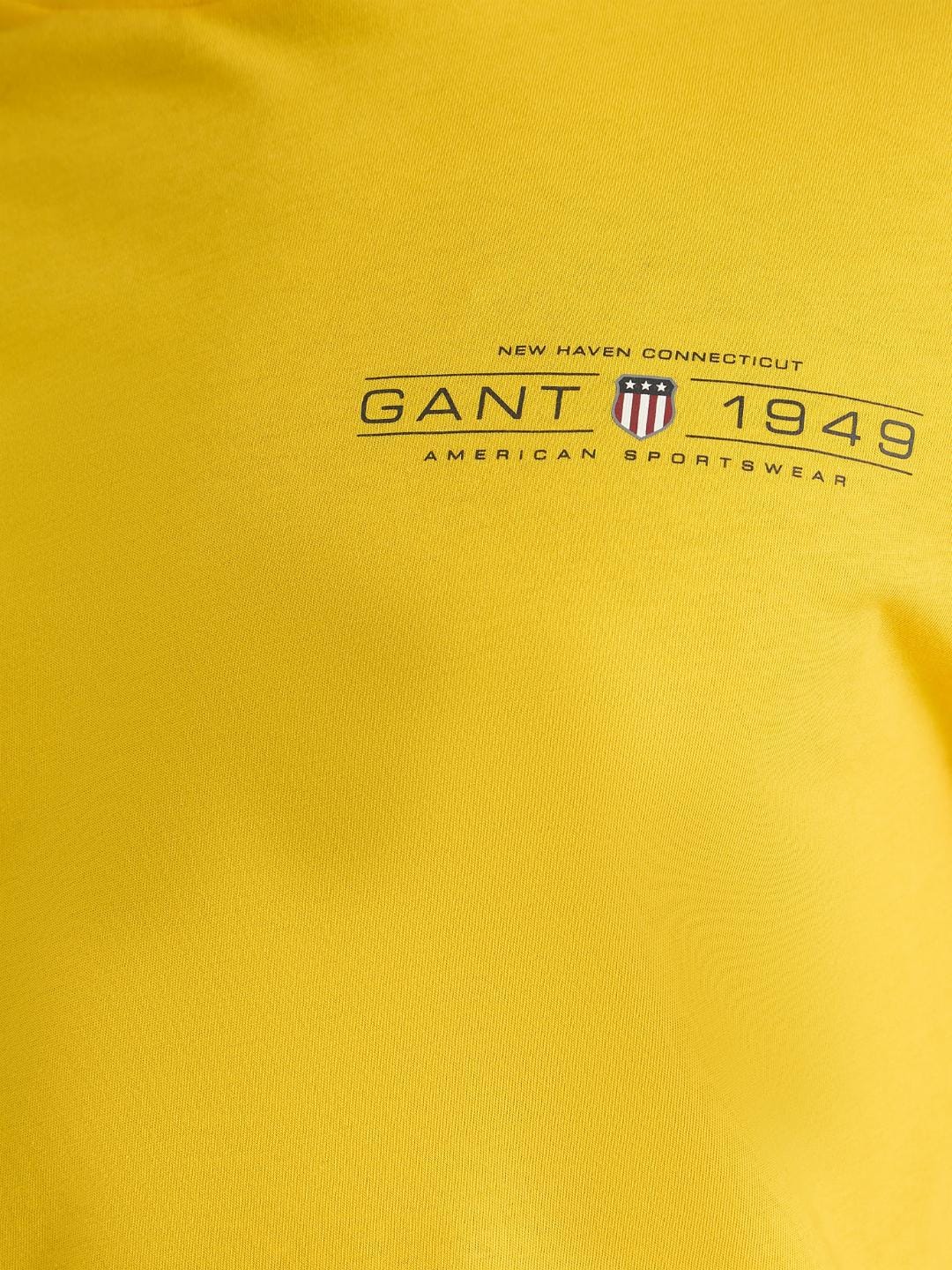 Gant Men Yellow Regular Fit Solid Polo Tshirt - Image 5