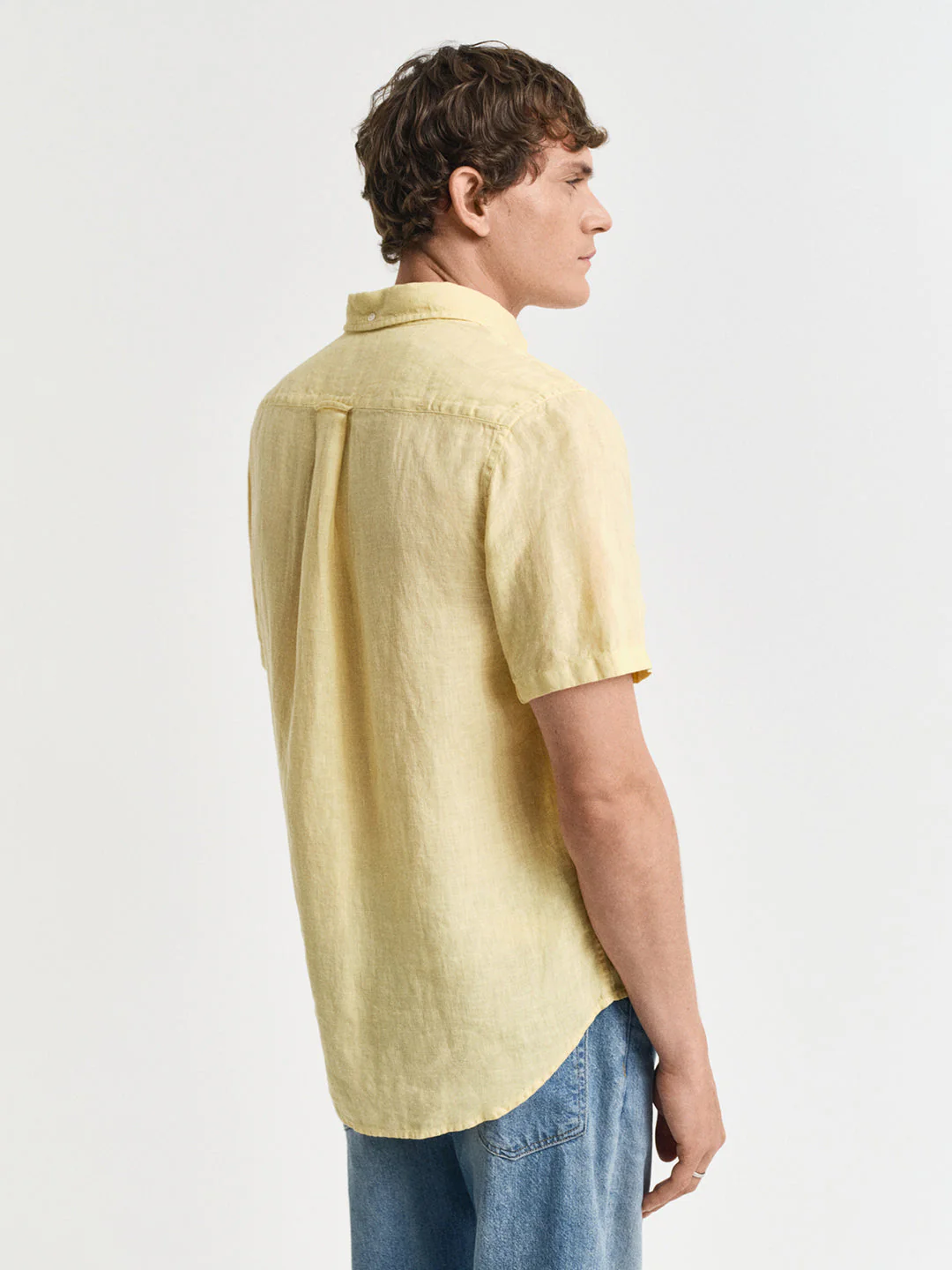 Gant Men Yellow Regular Fit Solid Linen Shirt - Image 2
