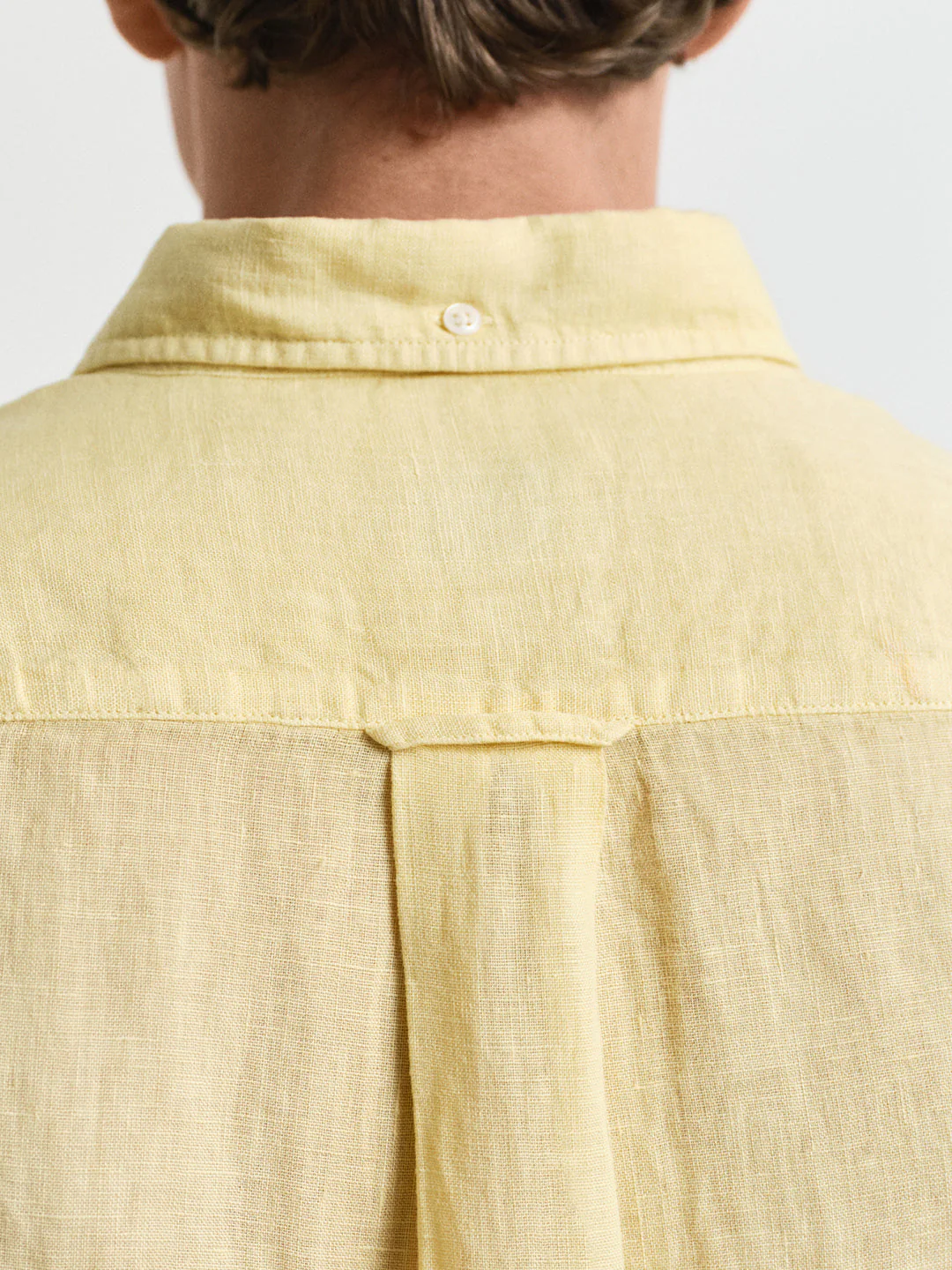 Gant Men Yellow Regular Fit Solid Linen Shirt - Image 5