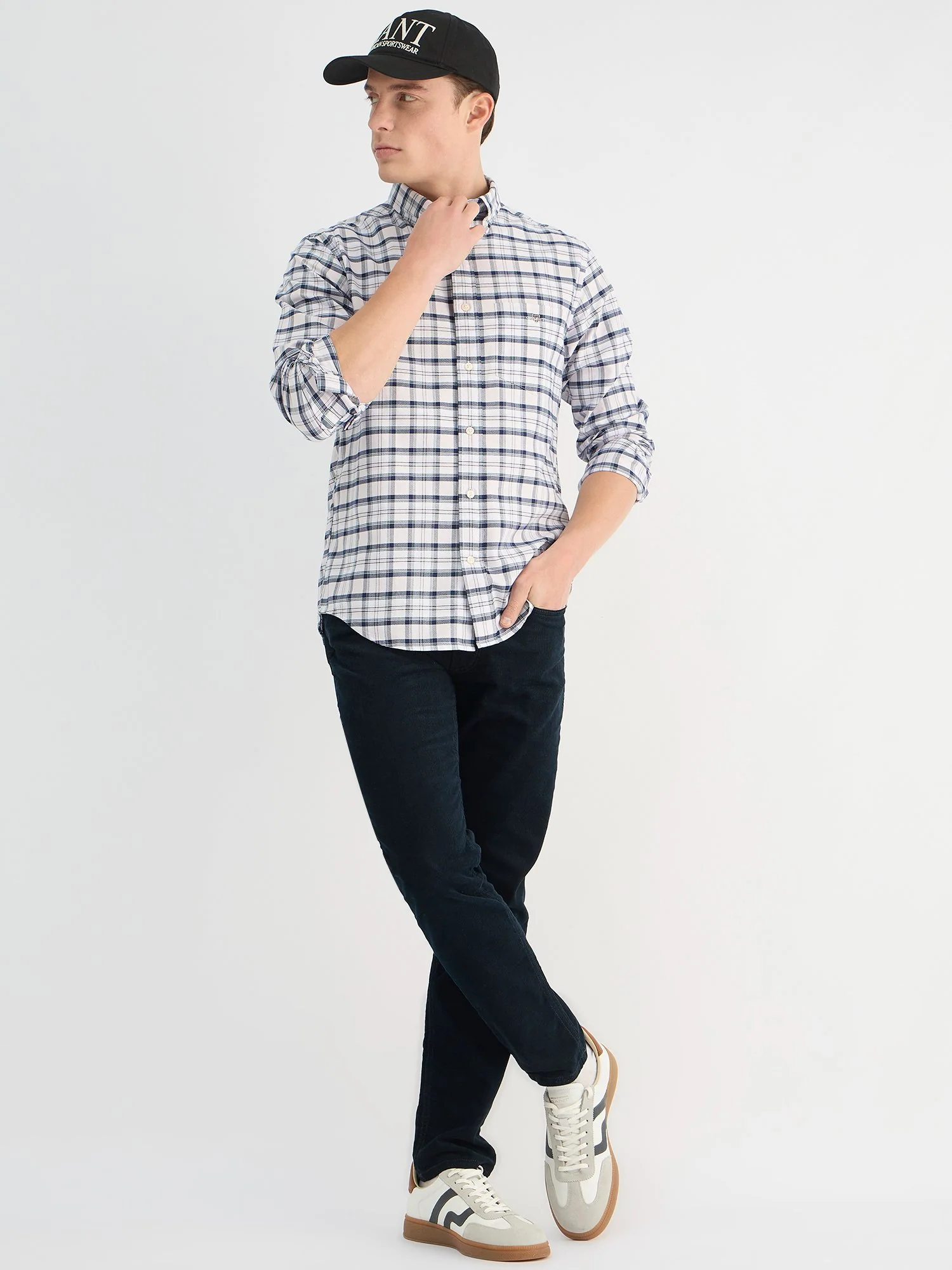 Gant Men Pink Regular Fit Checked Shirt - Image 2