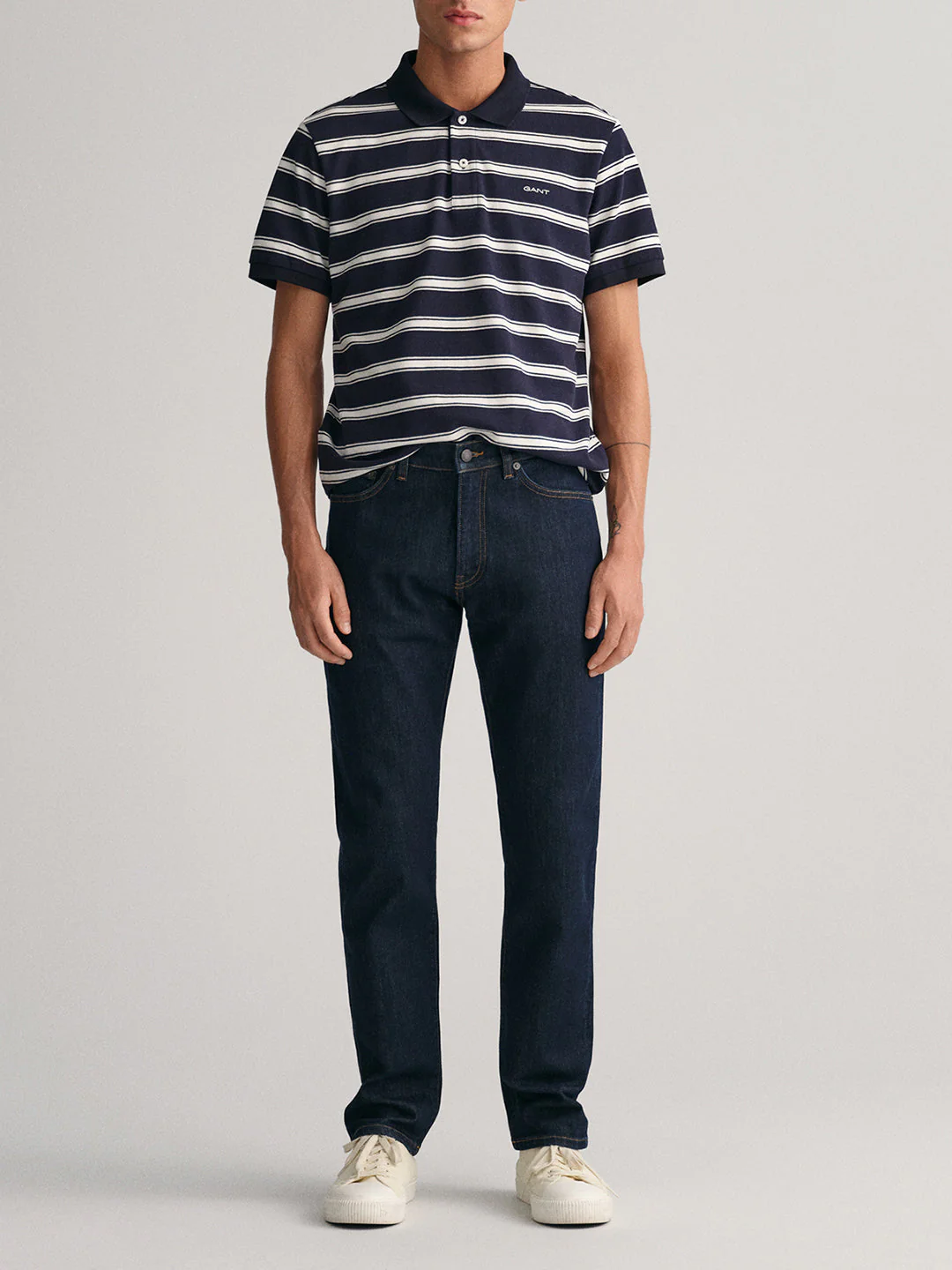 Gant Men Solid Slim Fit Jeans - Image 3
