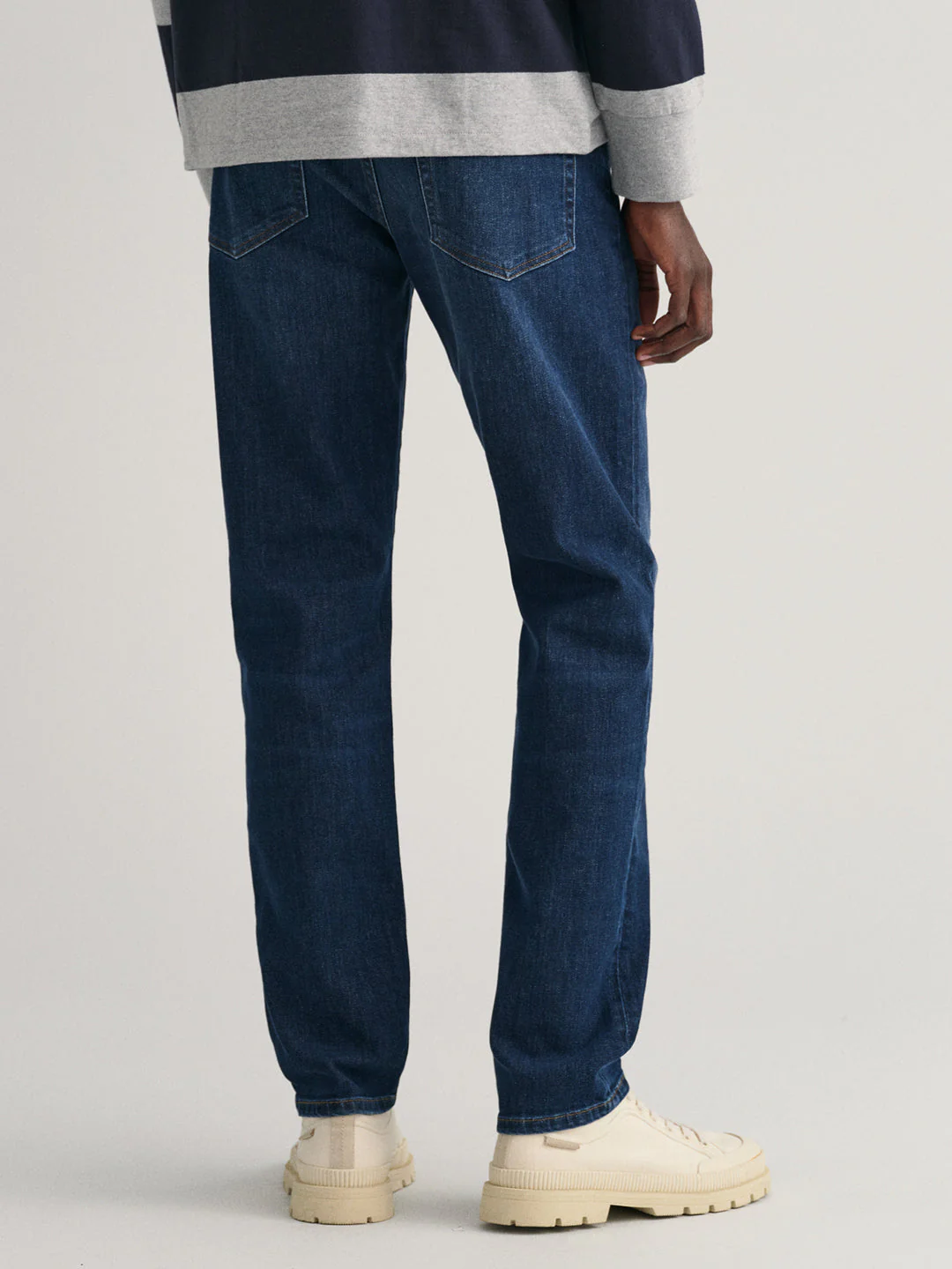 Gant Men Solid Slim Fit Jeans - Image 2