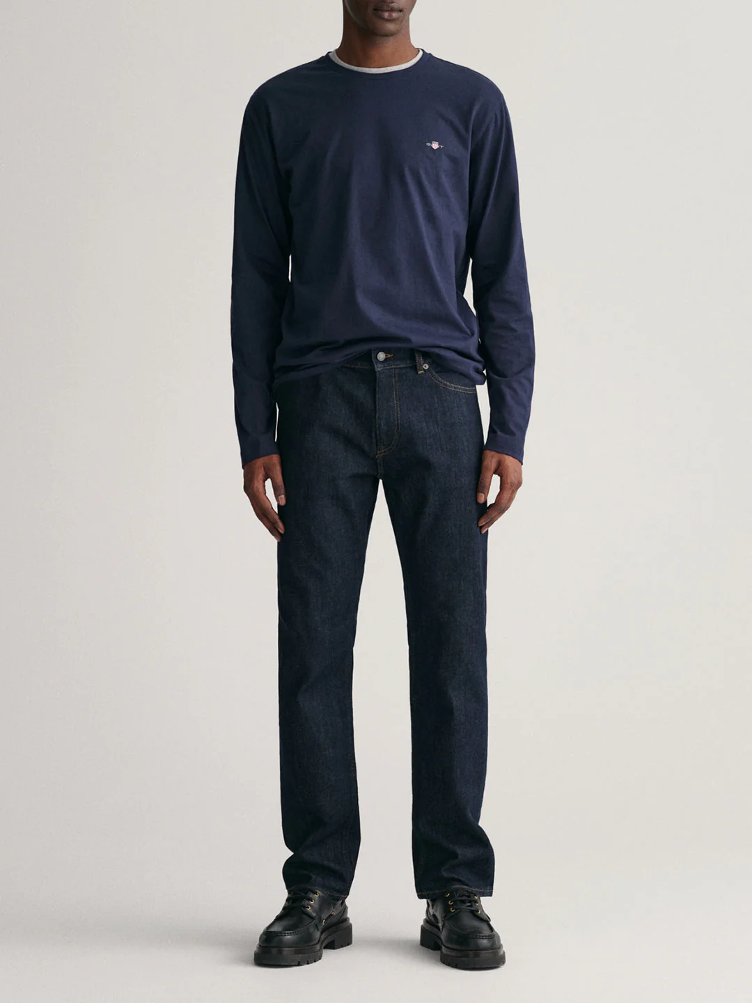 Gant Men Solid Regular Fit Jeans - Image 2