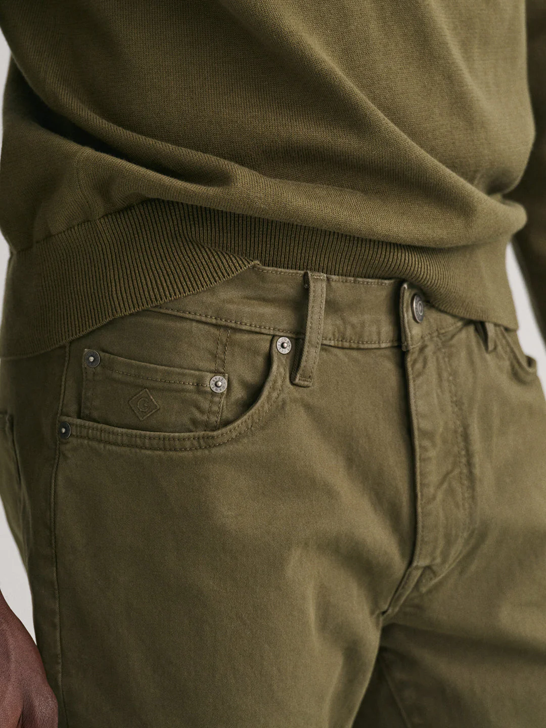 Gant Men Solid Slim Fit Jeans - Image 3