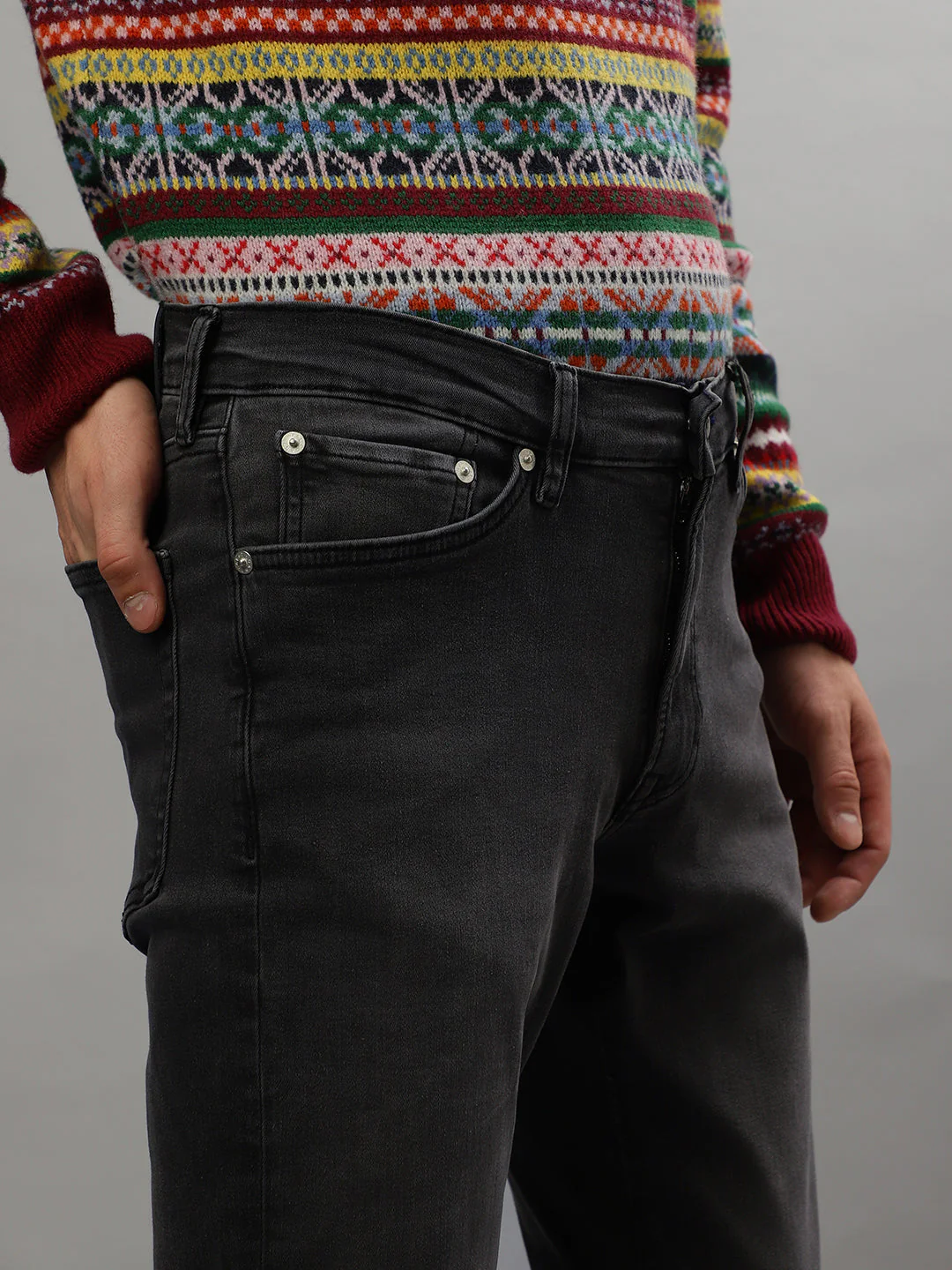 Gant Men Solid Super Slim Fit Jeans - Image 7