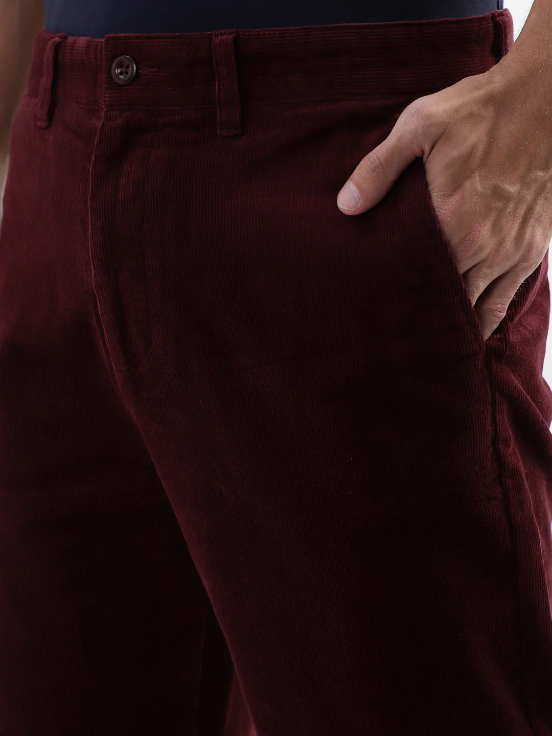 Gant Men Red Solid Regular Fit Trouser - Image 4