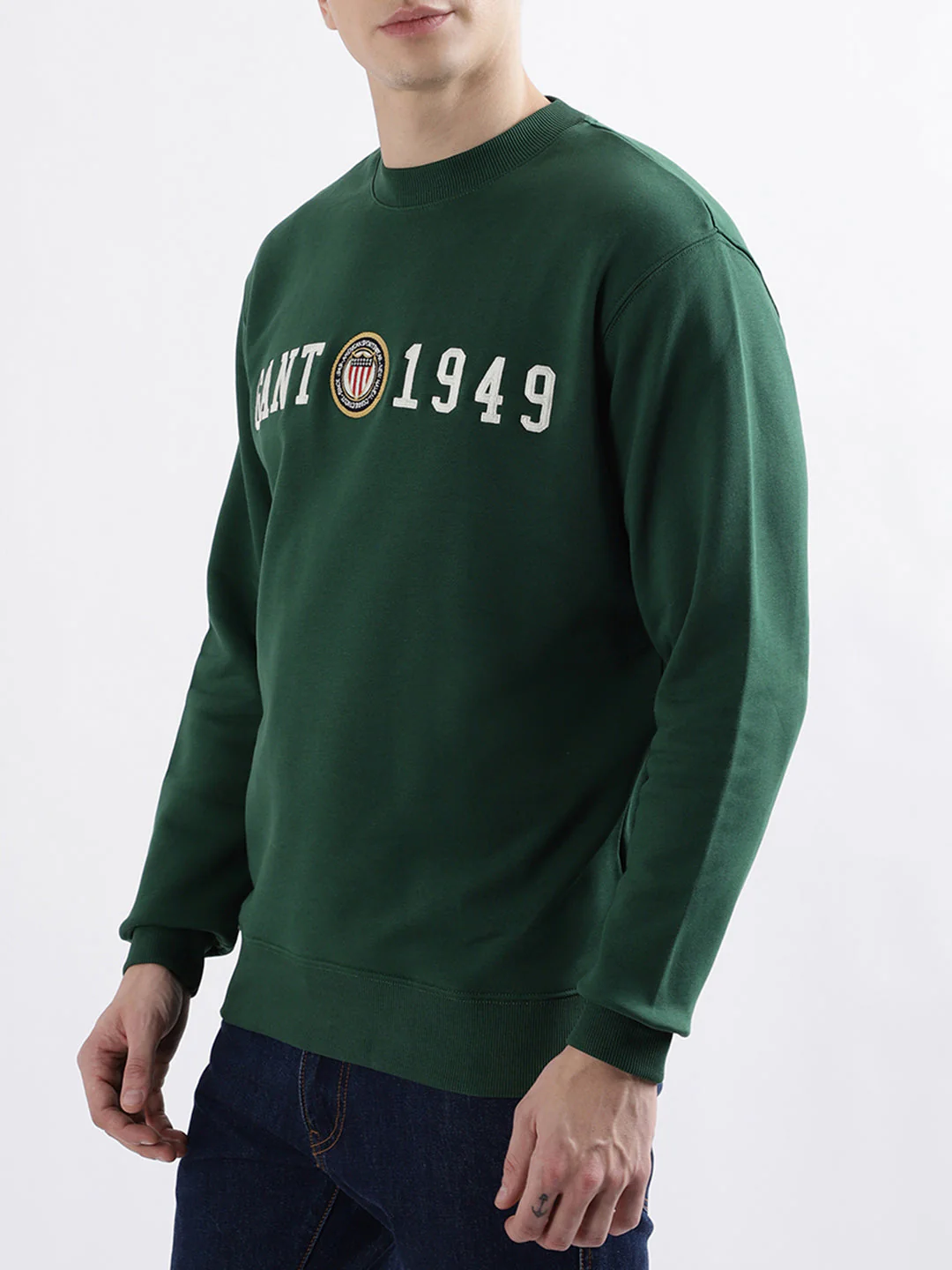 Gant Men Green Solid Full Sleeves Round Neck Sweatshirt - Image 2