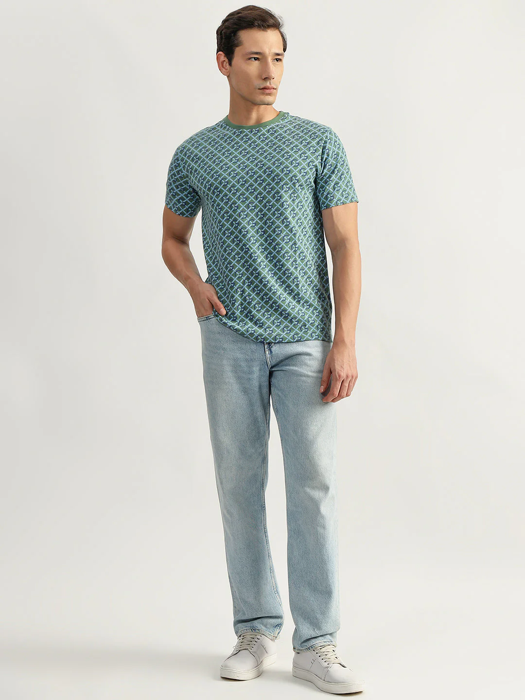 Gant Men Green Printed Round Neck Short Sleeves Tshirt - Image 3