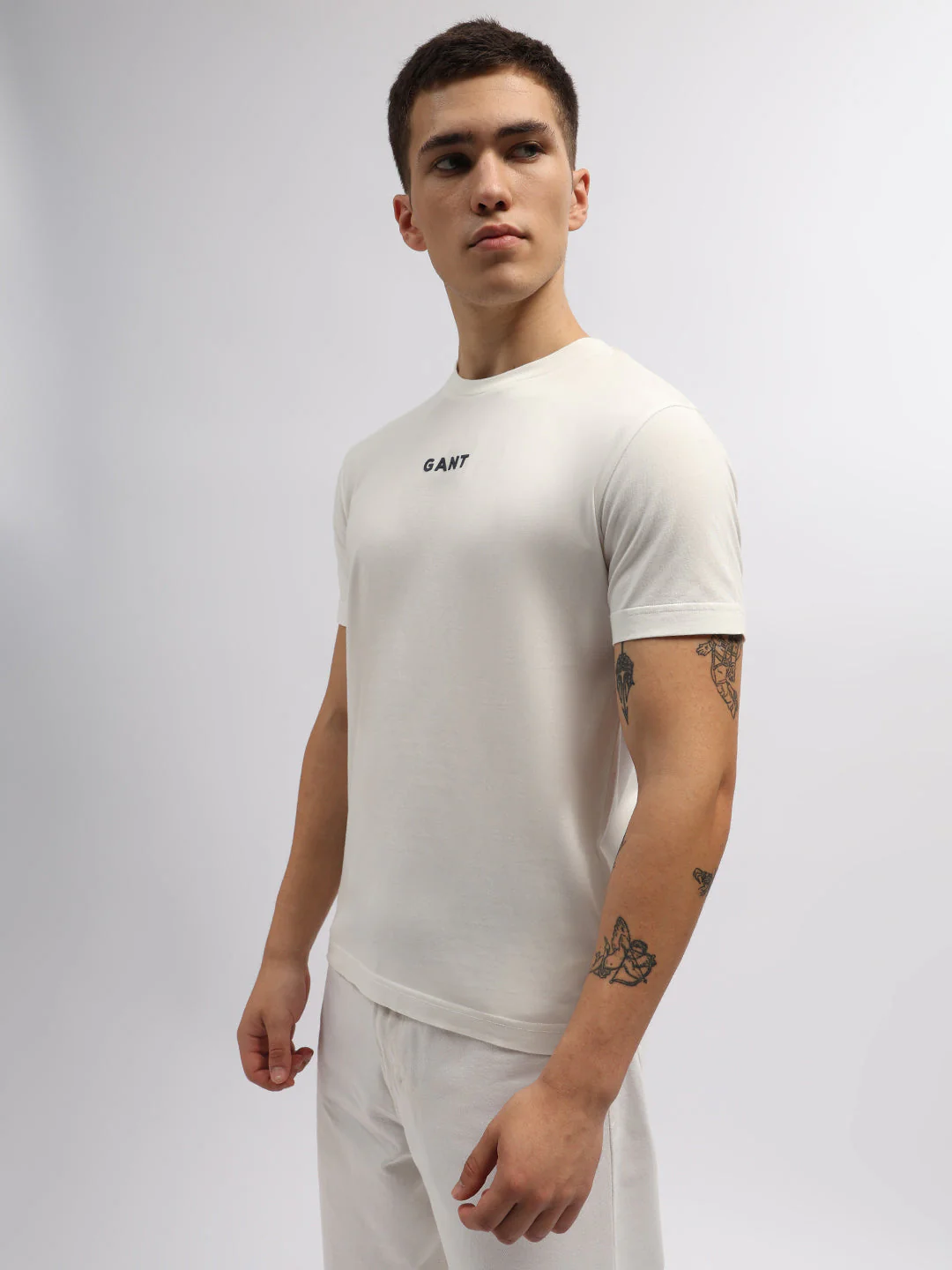 Gant Men White Solid Round Neck Short Sleeves Tshirt - Image 2