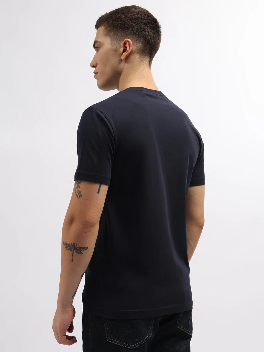 Gant Men Navy Blue Solid Round Neck Short Sleeves Tshirt - Image 4