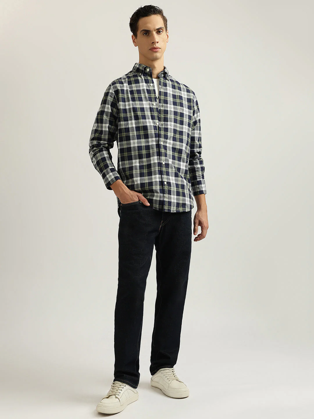 Gant Men Navy Blue Checked Buttoned Down Collar Full Sleeves Shirt - Image 4