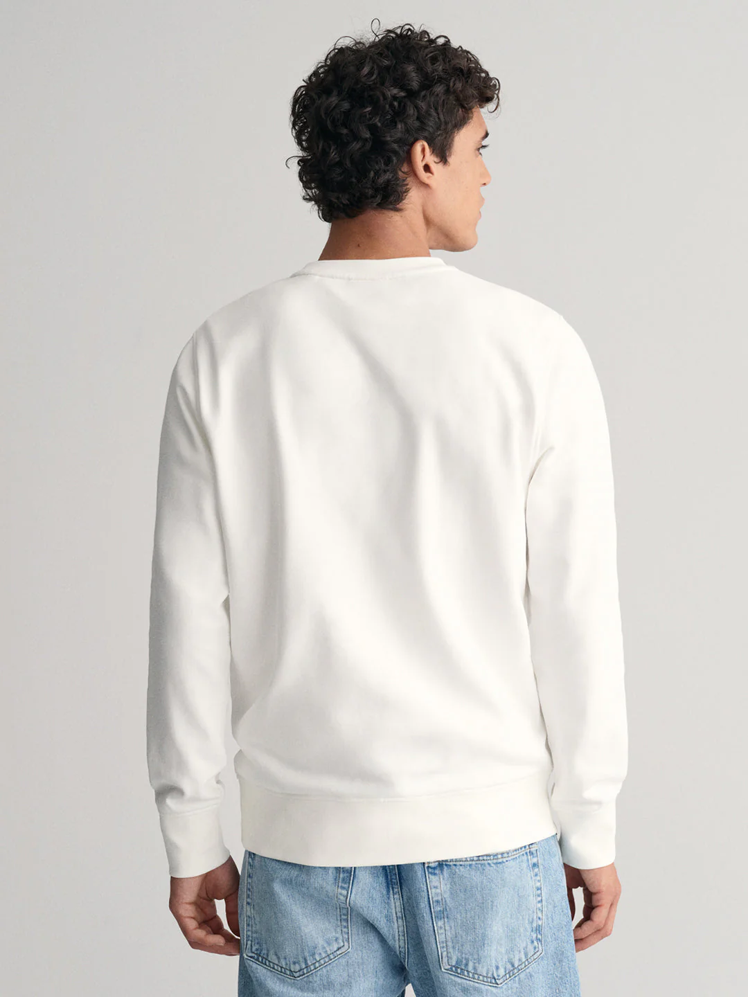 Gant Men White Solid Round Neck Full Sleeves Sweatshirt - Image 4