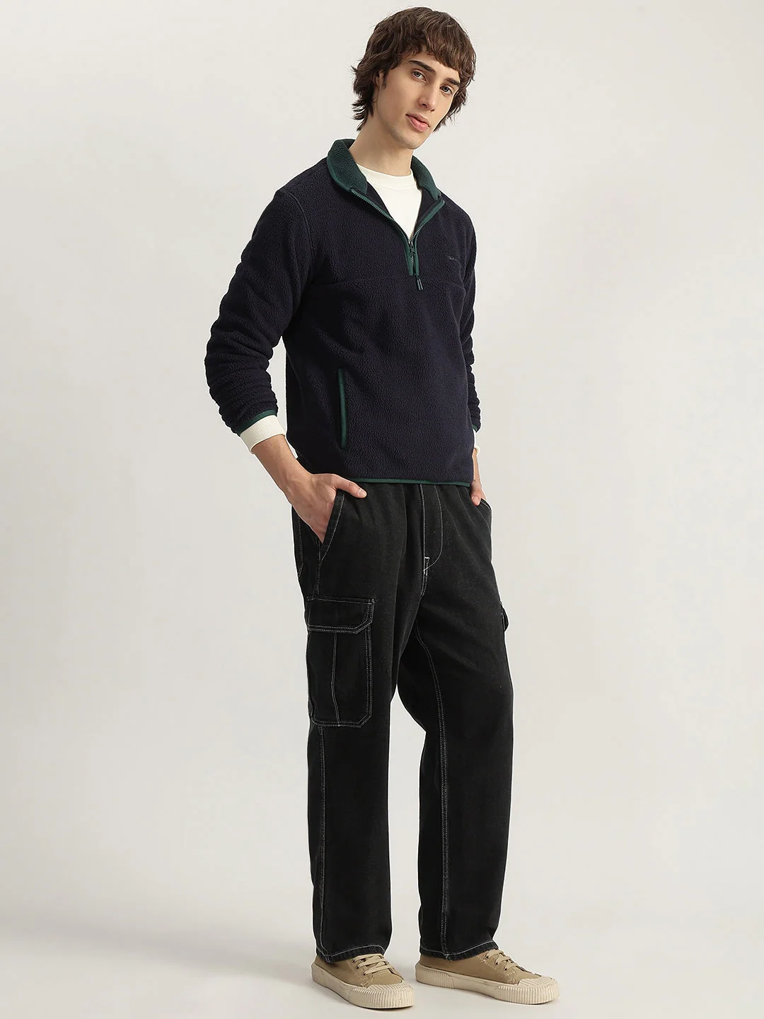 Gant Men Blue Solid Collared Full Sleeves Pullover - Image 3