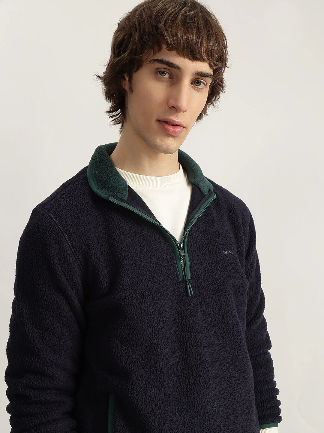 Gant Men Blue Solid Collared Full Sleeves Pullover - Image 4