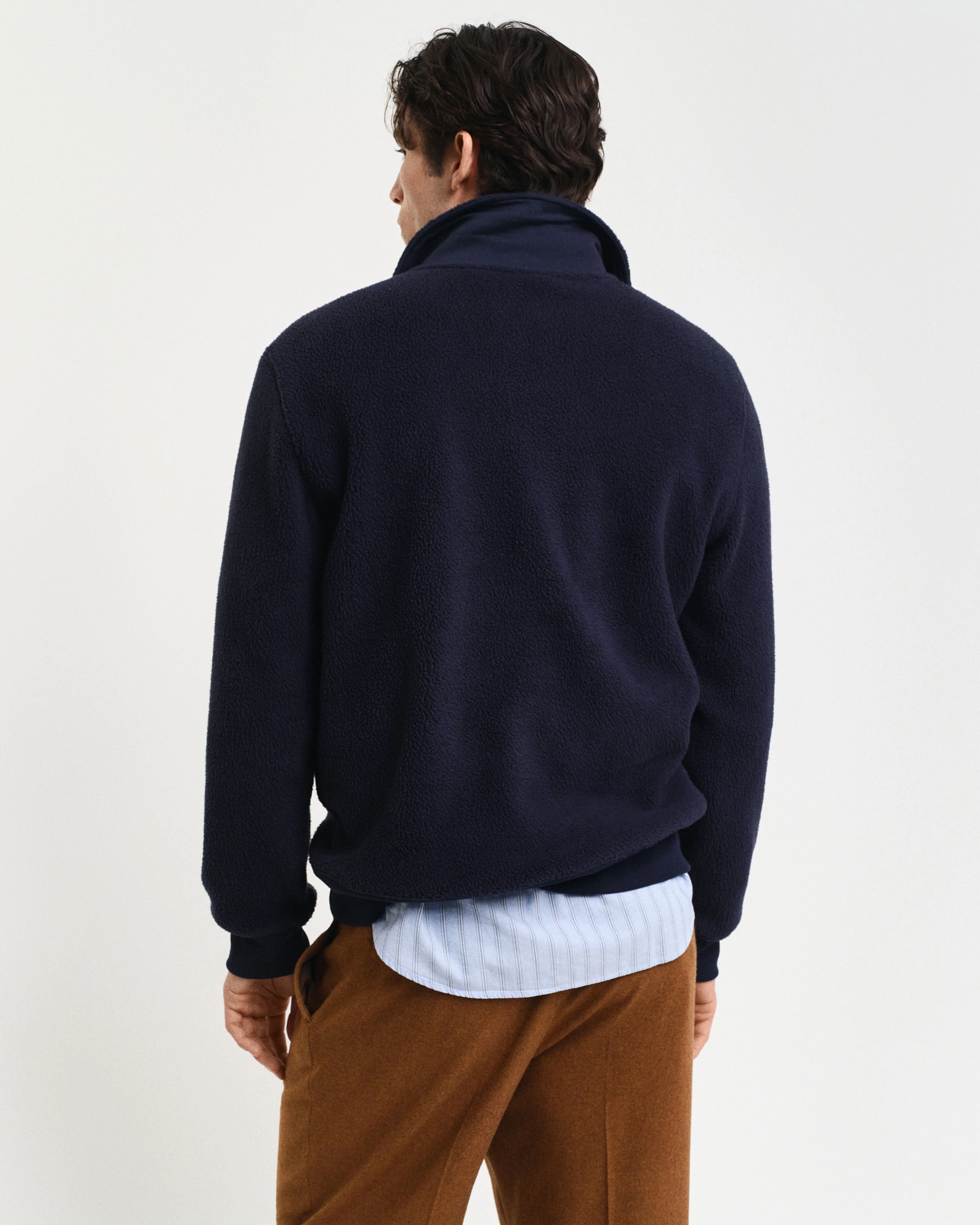 Gant Men Blue Solid Spread Collar Full Sleeves Pullover Style Sweatshirt - Image 2
