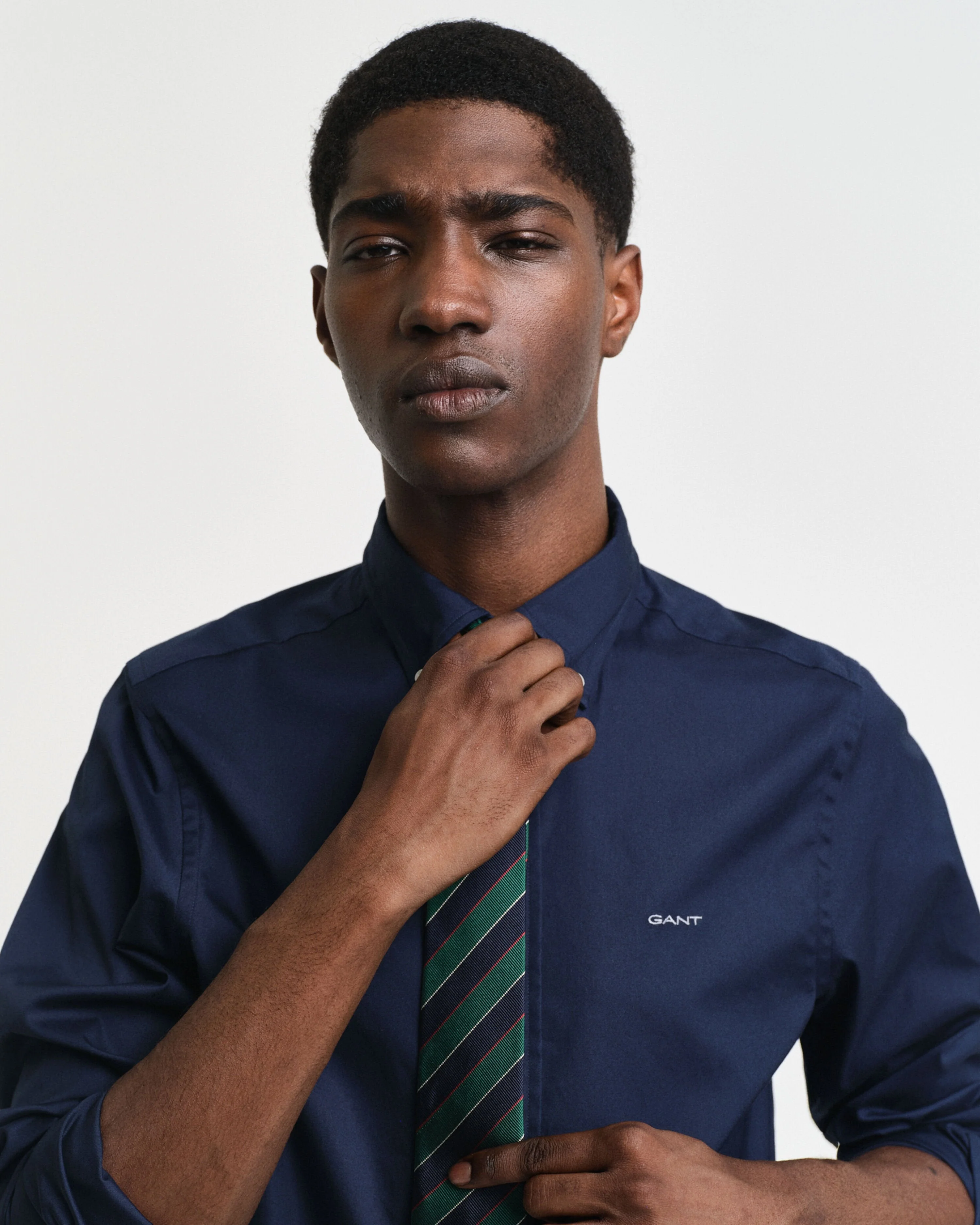 Gant Men Blue Solid Button-down Collar Full Sleeves Shirt - Image 4