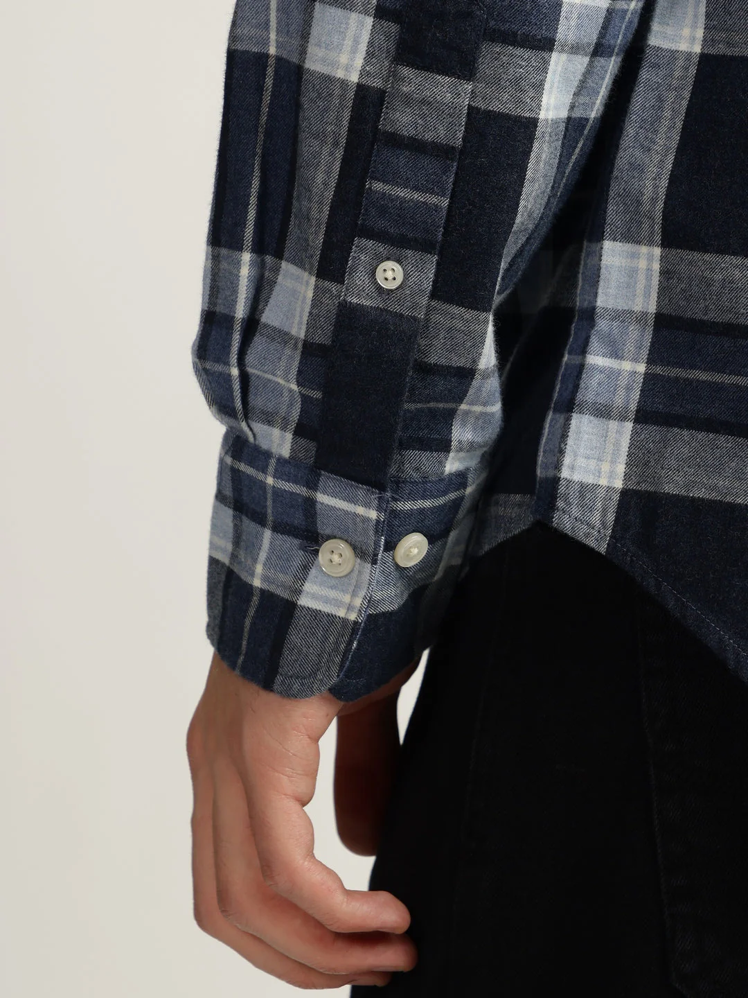 Gant Men Blue Checked Button-Down Collar Full Sleeves Shirt - Image 5