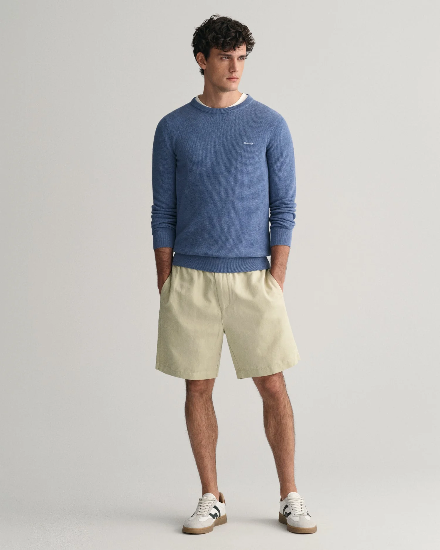 Gant Men Blue Solid Round Neck Full Sleeves Sweater - Image 3