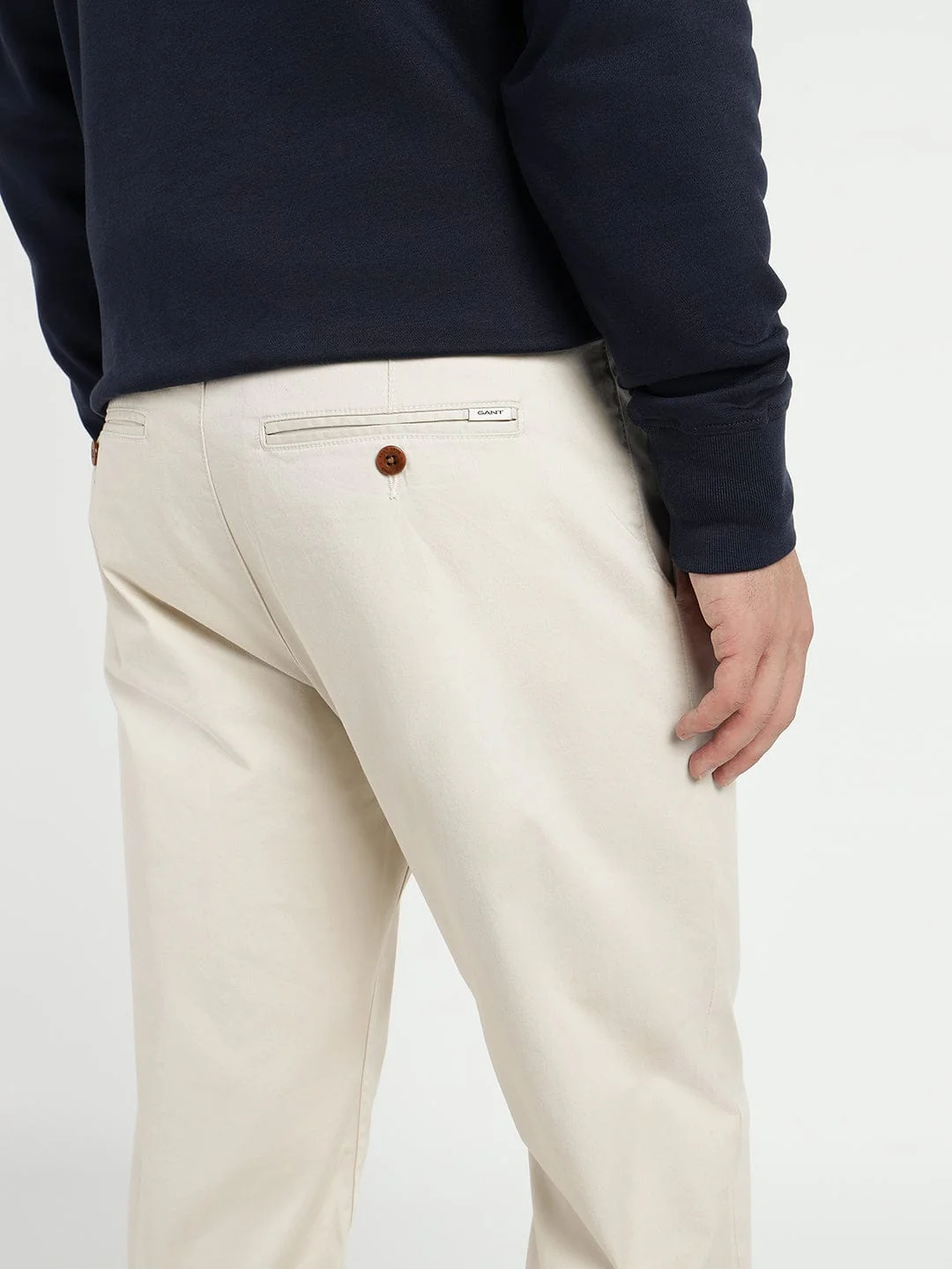 Gant Men Cream Regular Fit Solid Trouser - Image 5