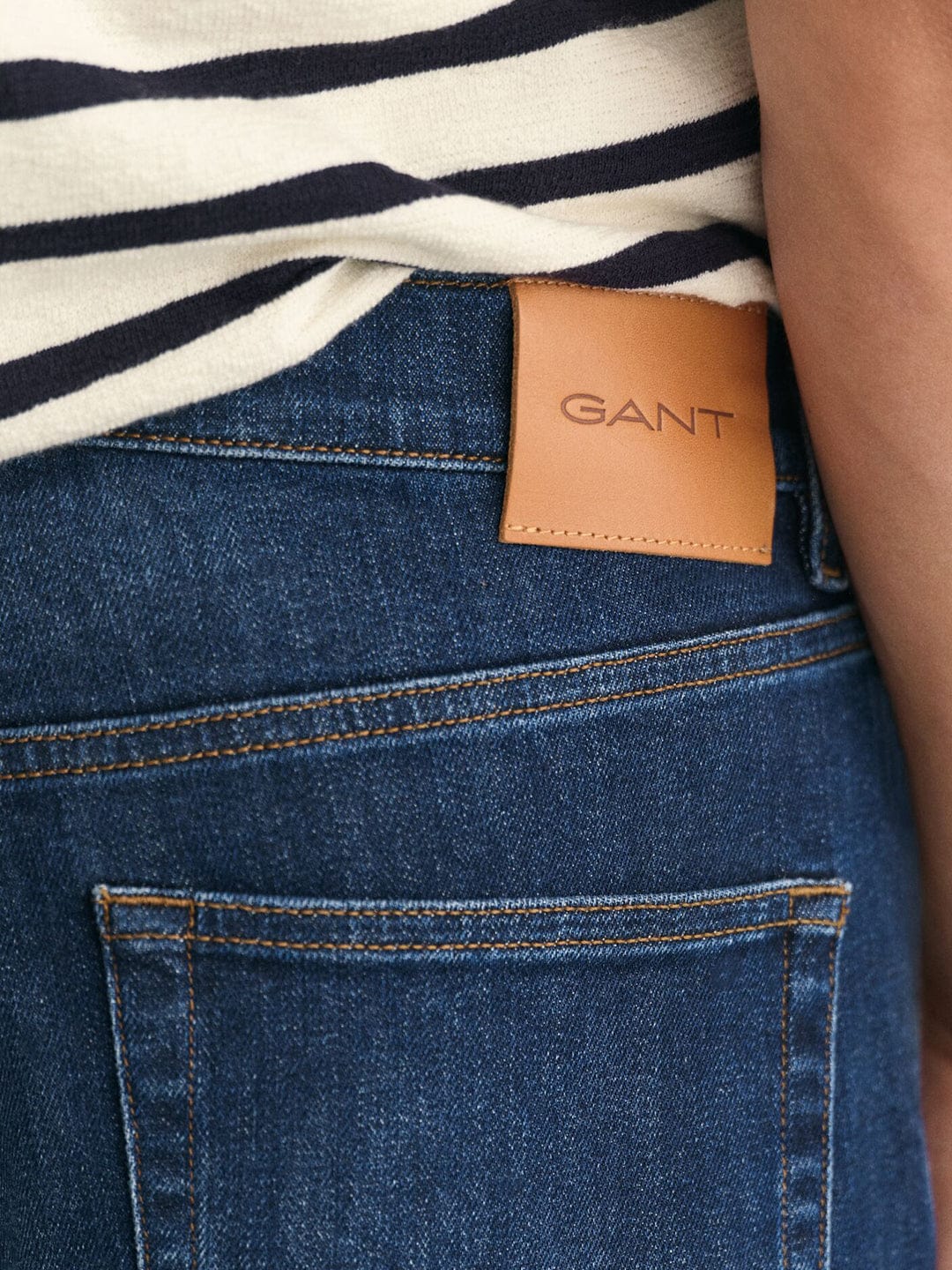 Gant Men Blue Slim Fit Washed Jeans - Image 3