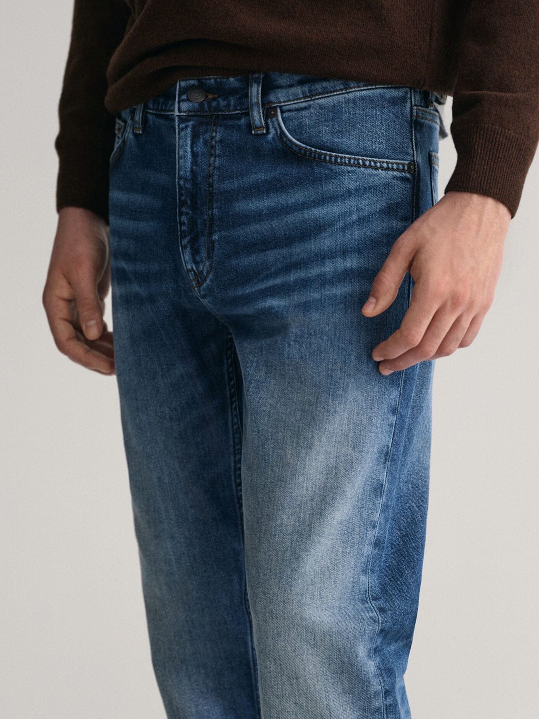 Gant Men Blue Slim Fit Washed Jeans - Image 6