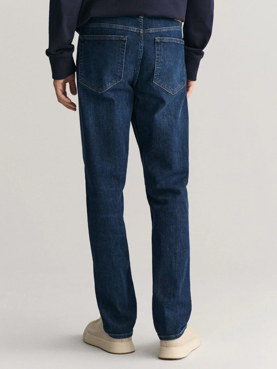 Gant Men Blue Regular Fit Washed Jeans - Image 6