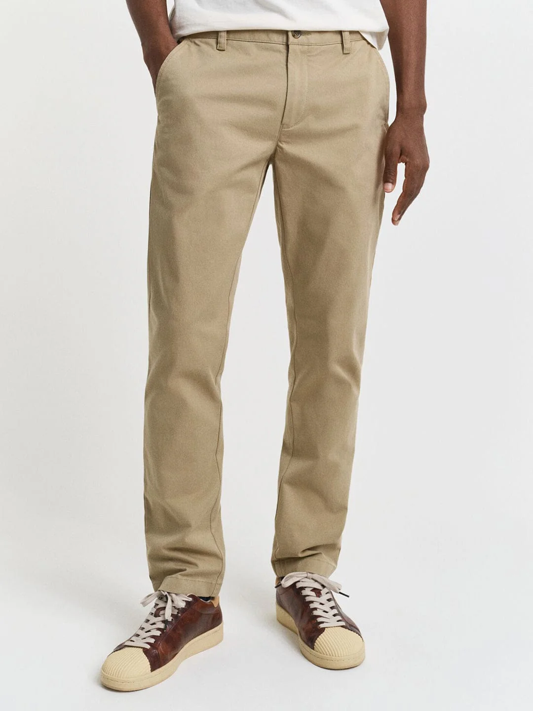 Gant Men Khaki Slim Fit Solid Trouser - Image 5