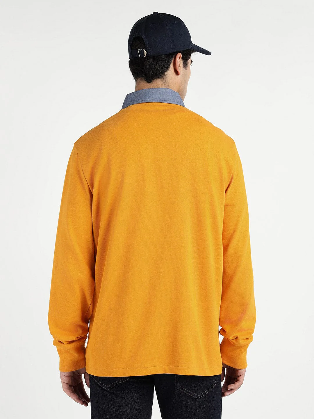 Gant Men Yollow Solid Collar Sweatshirt - Image 4