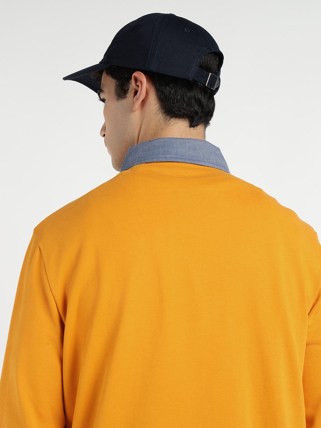 Gant Men Yollow Solid Collar Sweatshirt - Image 5