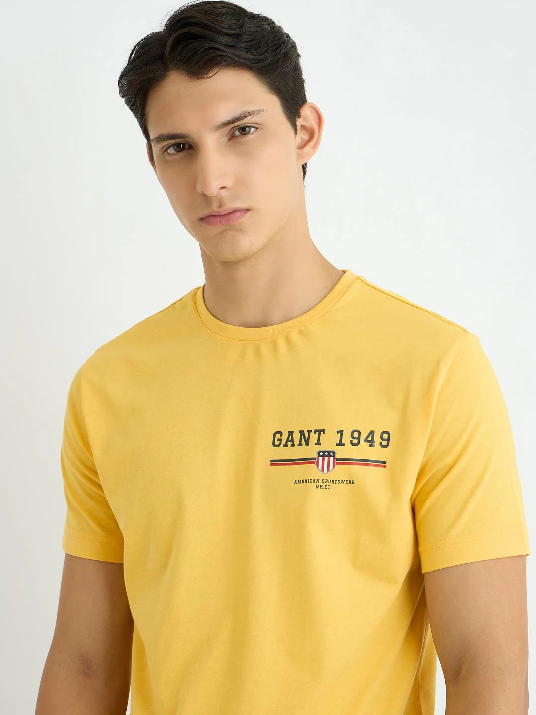 Gant Men Yellow Solid Tshirt - Image 2