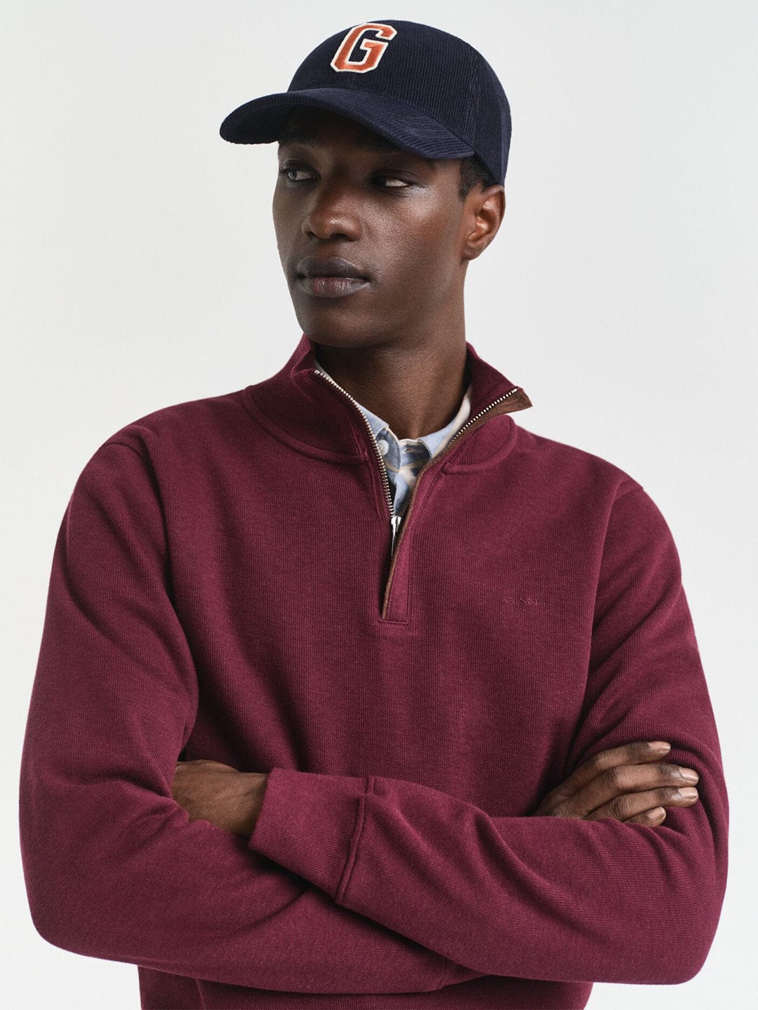 Gant Men Red Solid Half Zip Sweatshirt - Image 2