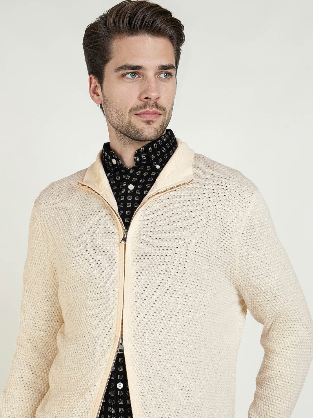 Gant Men Cream Solid Collar Sweater - Image 4