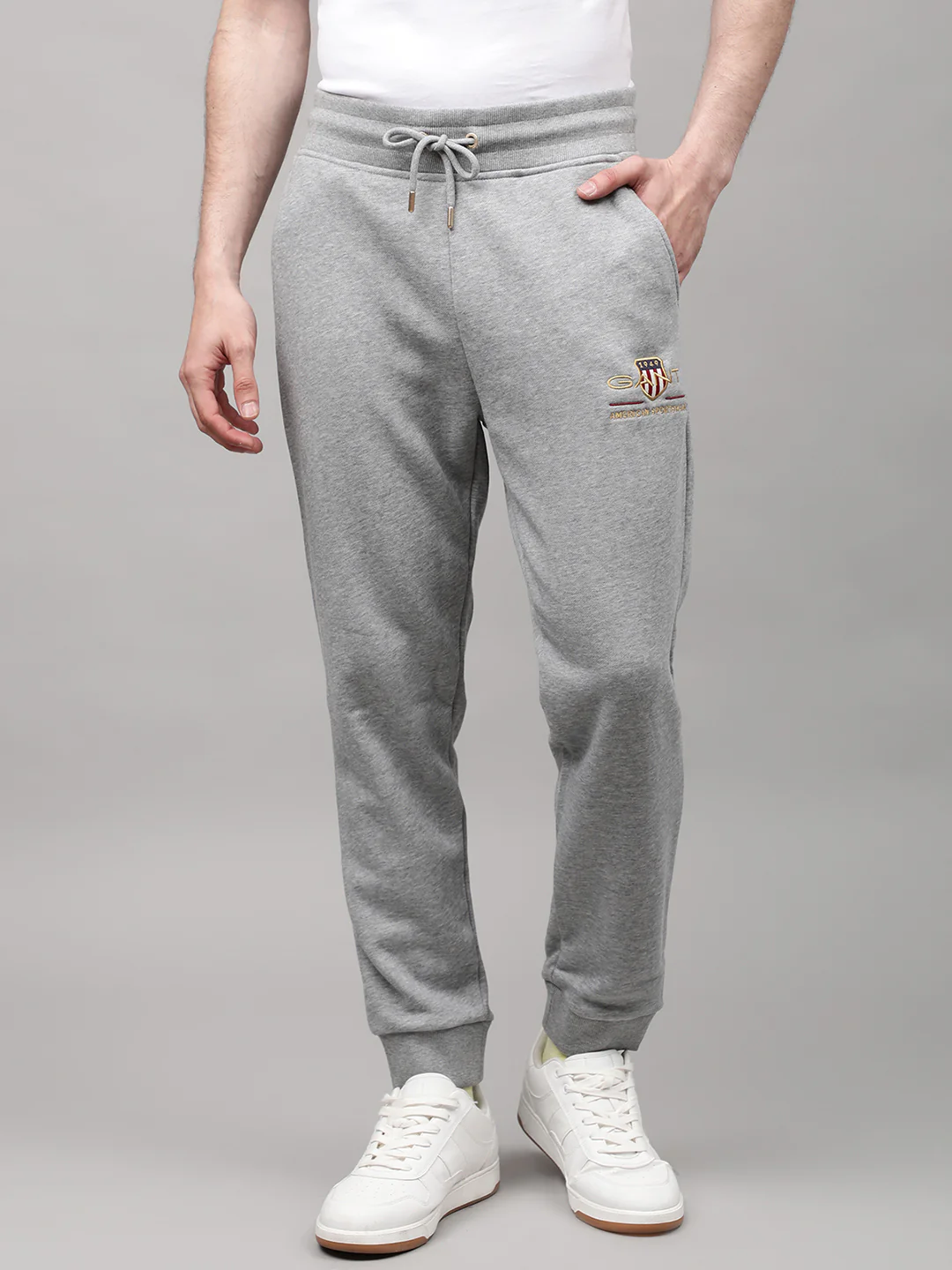Gant Men Grey Solid Cotton Jogger