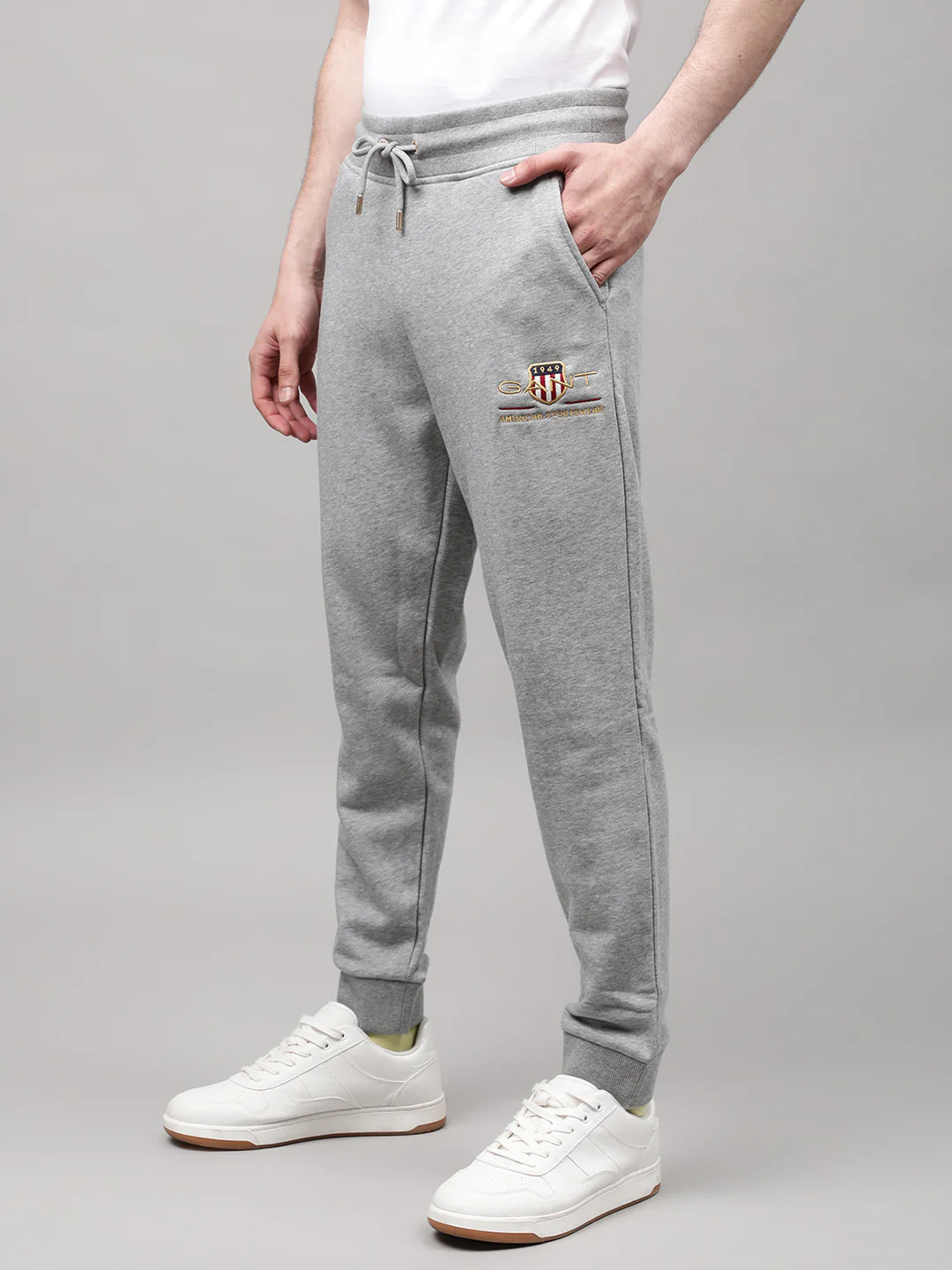 Gant Men Grey Solid Cotton Jogger - Image 3